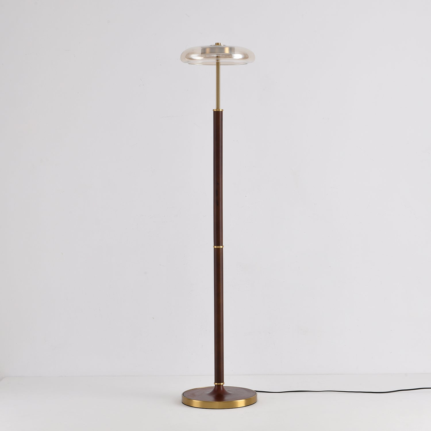 Lean Minimalist Metal Floor Lamp - Blowlighting