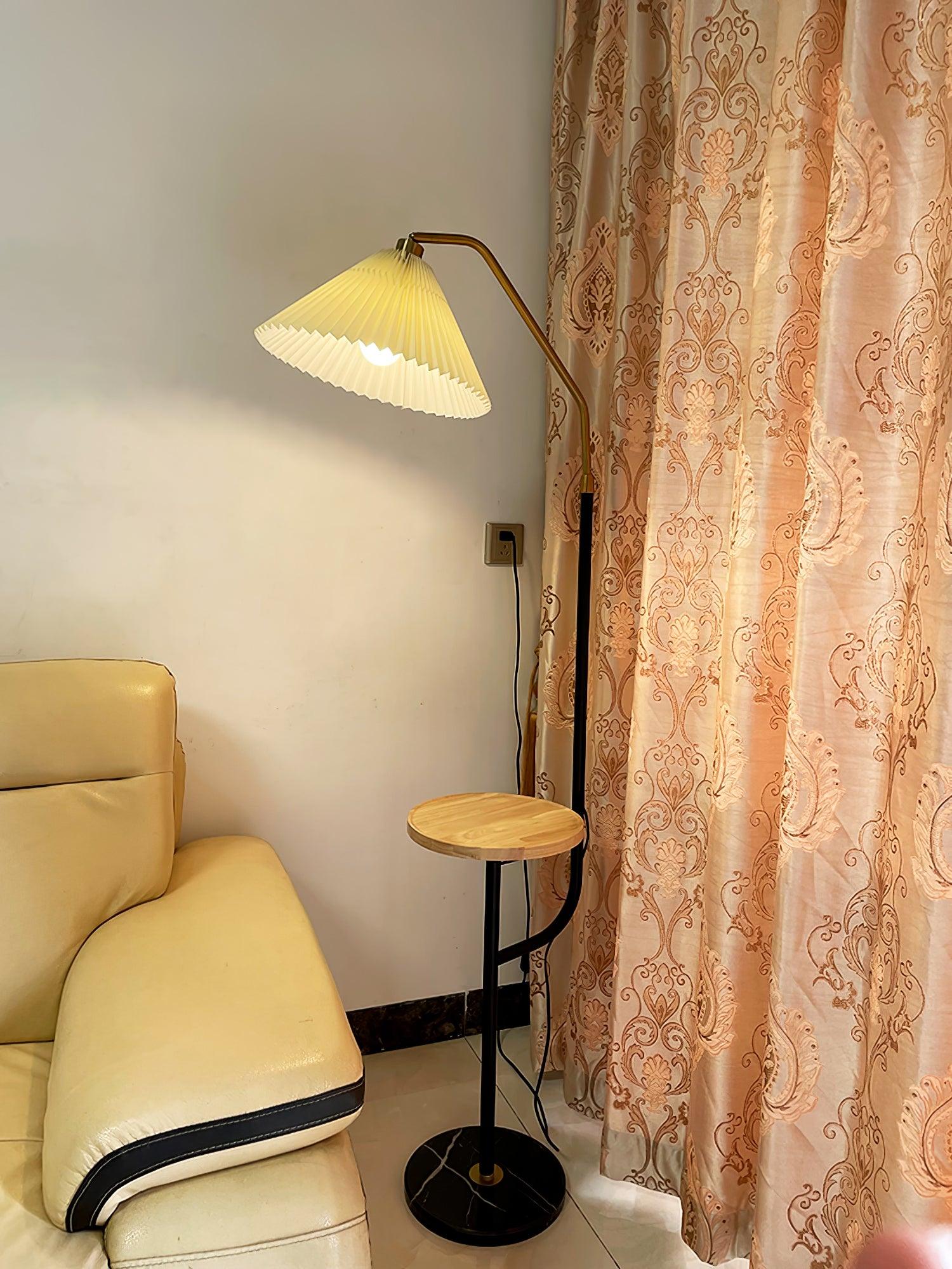Ozz Floor Lamp - Blowlighting