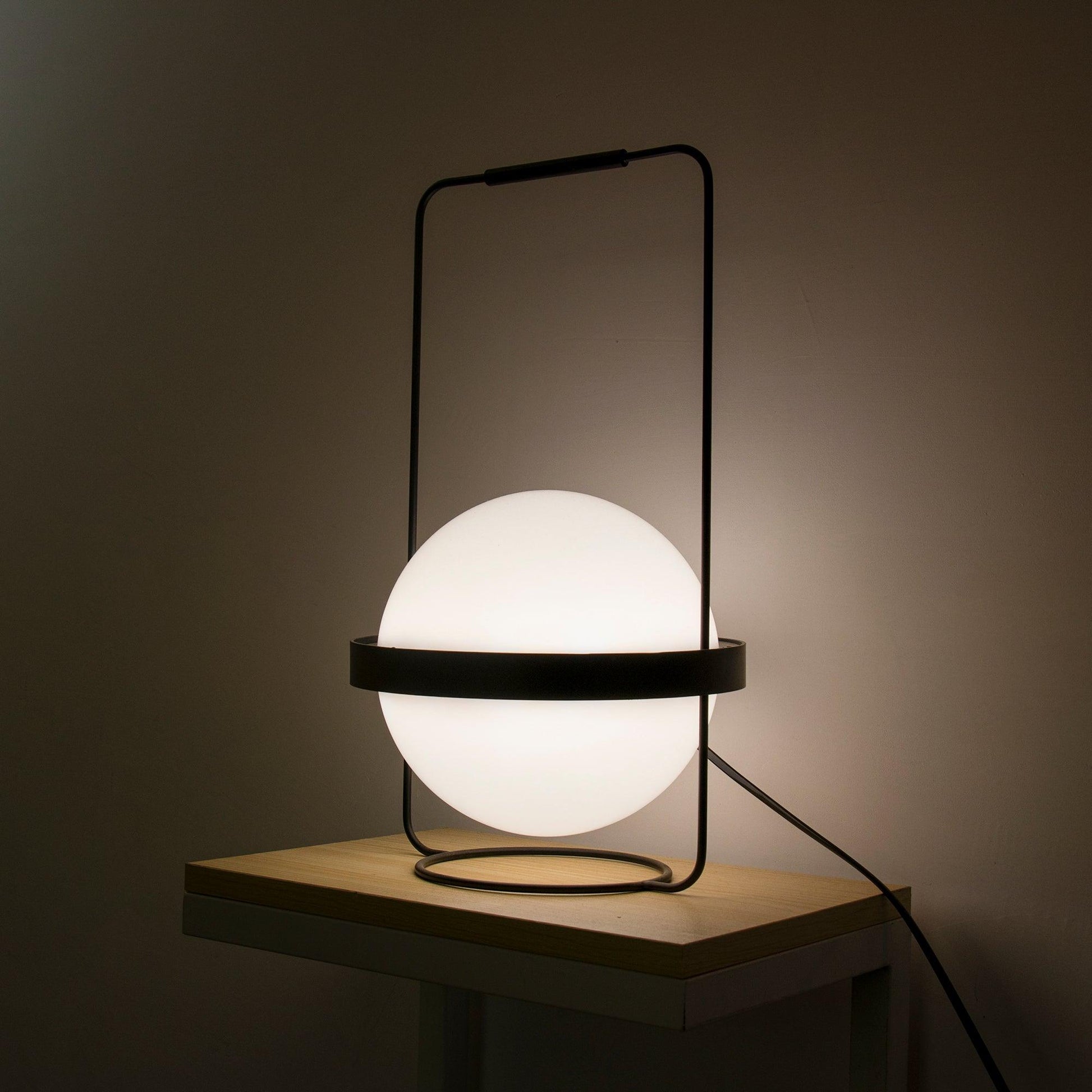 Eric Contemporary Metal Table Lamp - Blowlighting