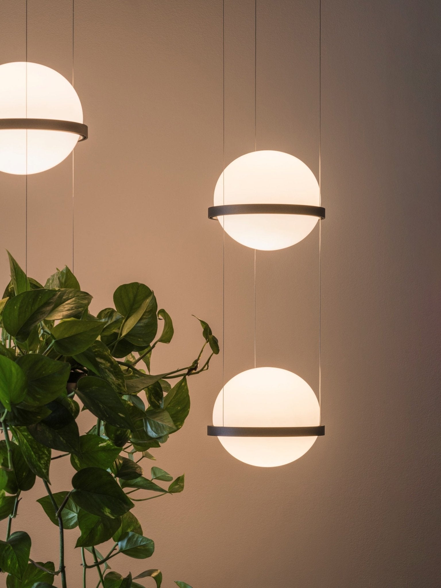 Orbit Sphere Pendant Lamp - Blowlighting