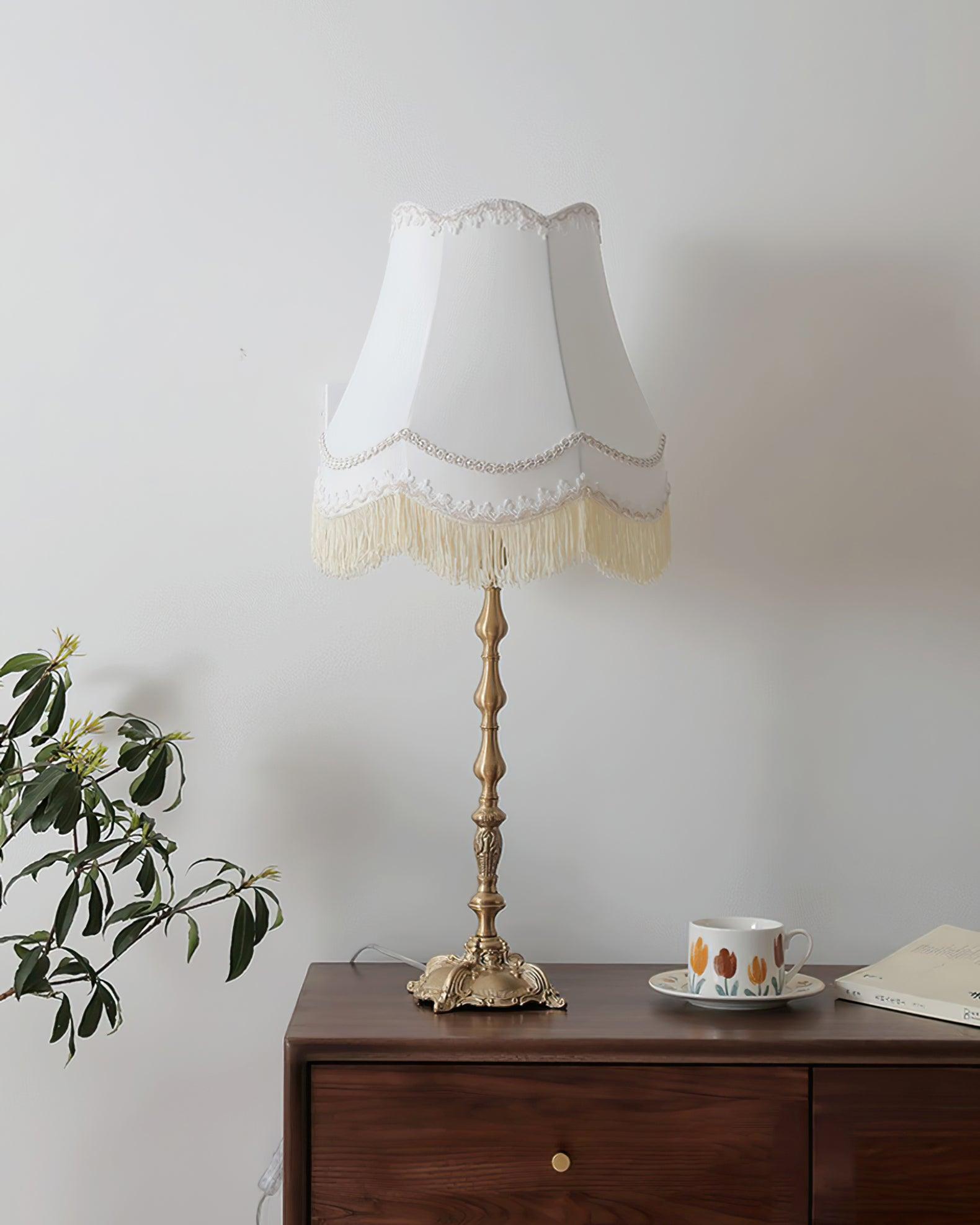Pantalla Table Lamp - Blowlighting