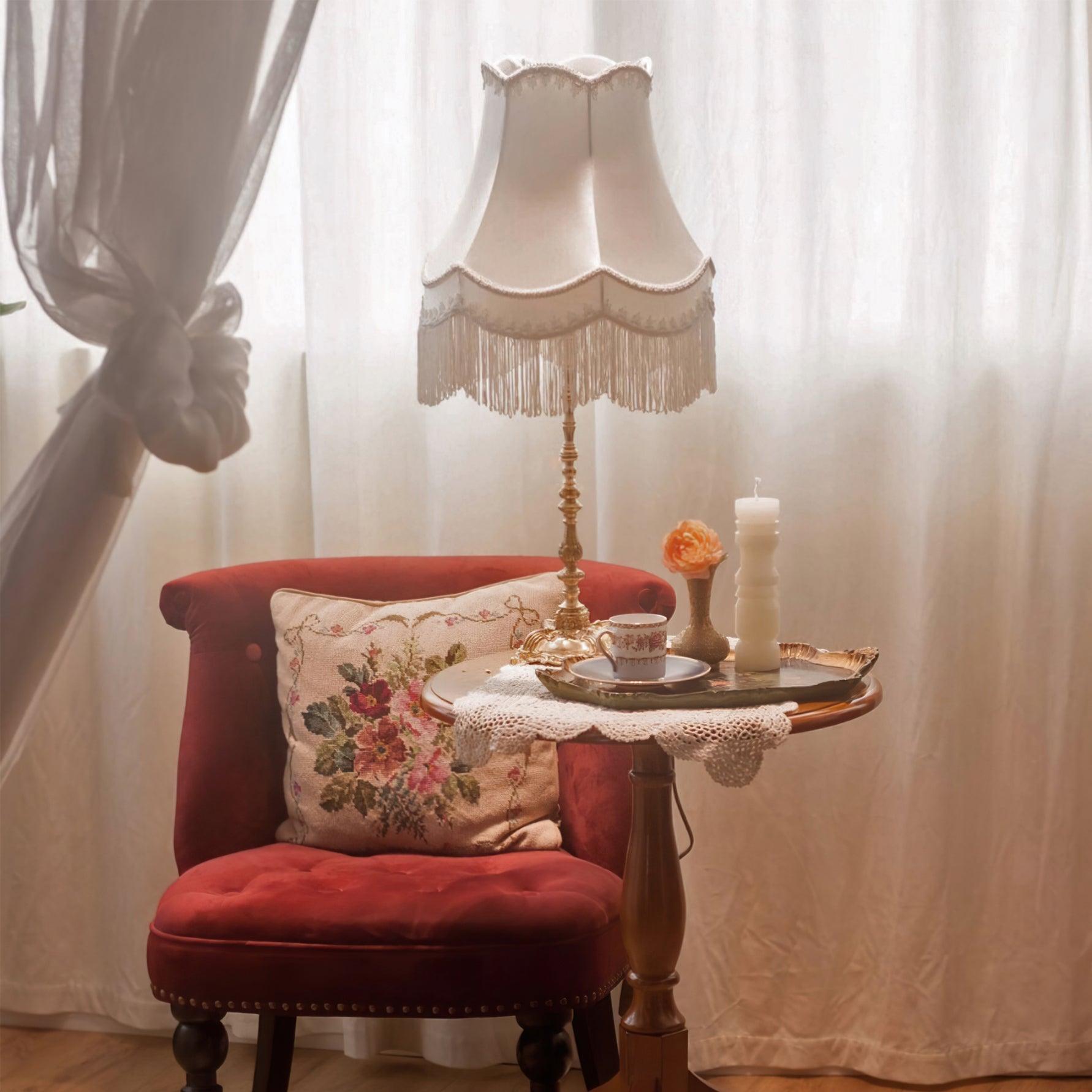 Pantalla Table Lamp - Blowlighting