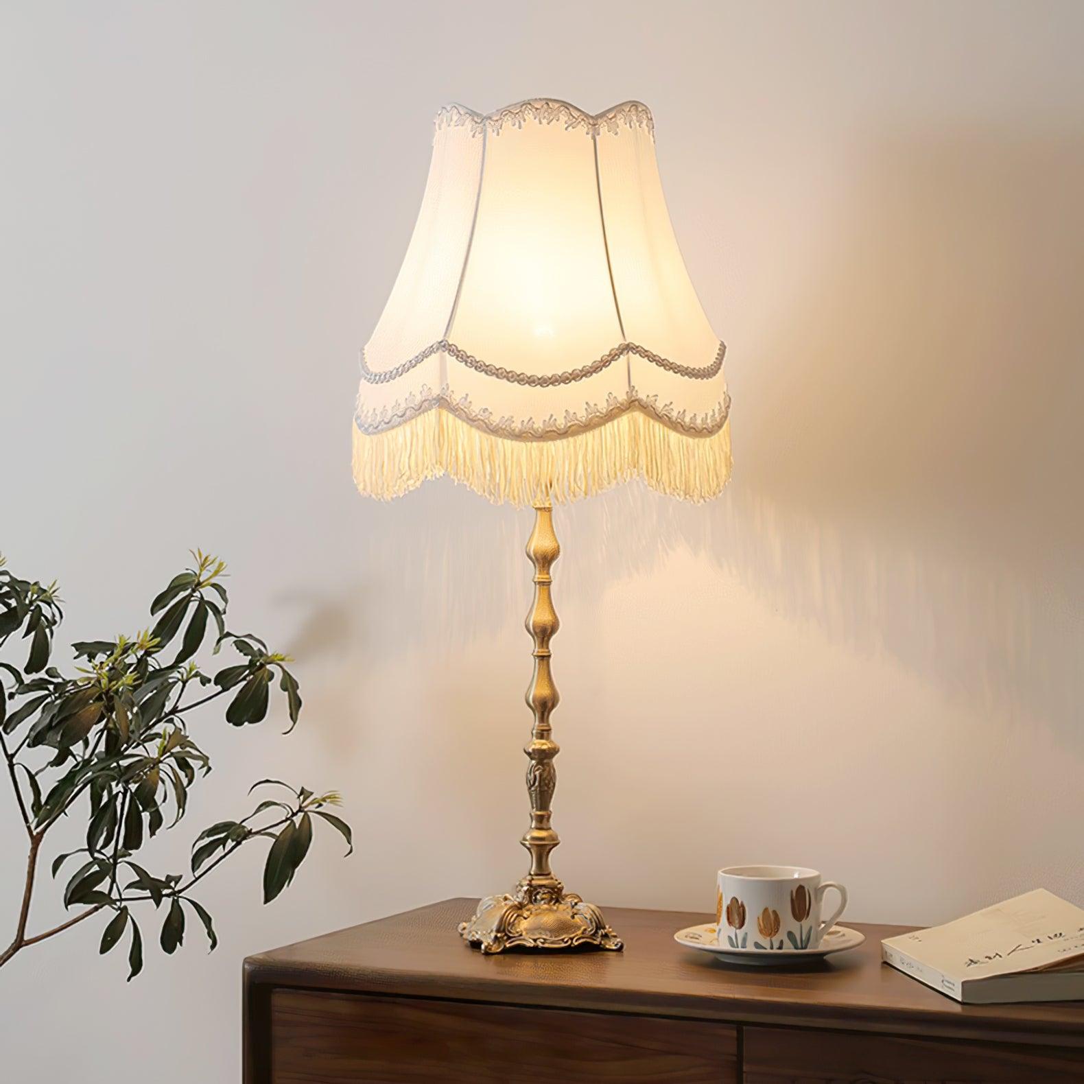 Pantalla Table Lamp - Blowlighting