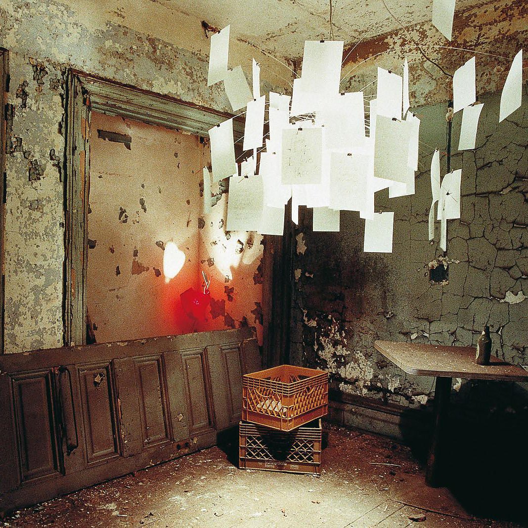 Paper Chandelier - Blowlighting