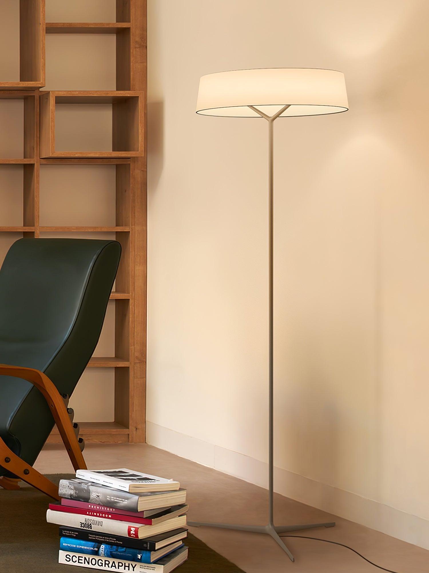 Dama Floor Lamp - Blowlighting