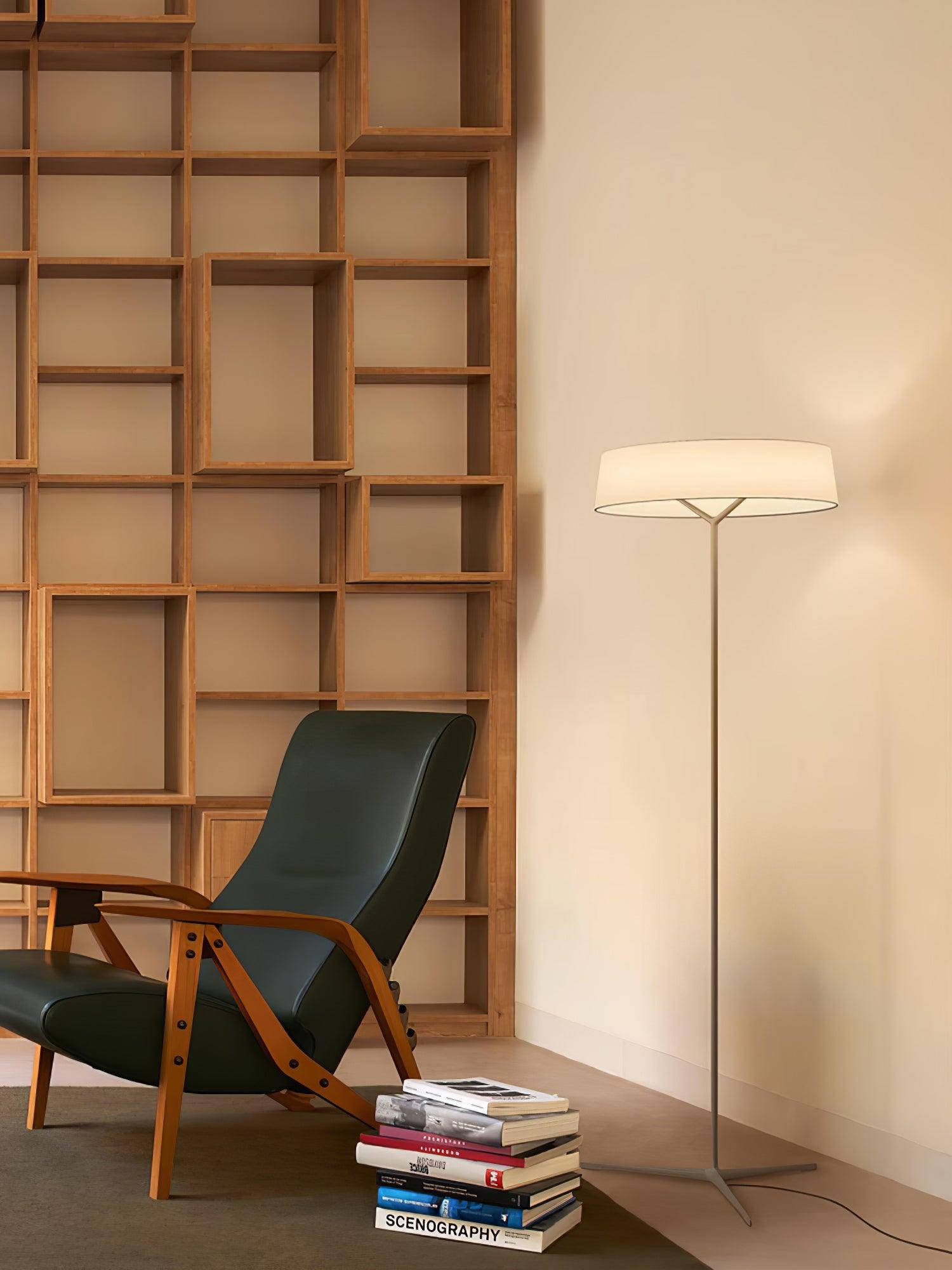 Dama Floor Lamp - Blowlighting