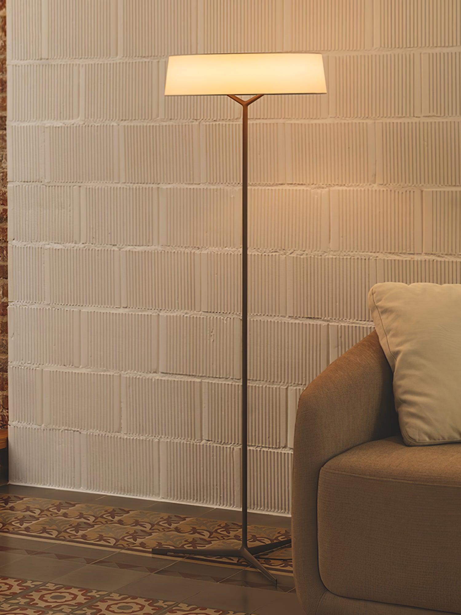 Dama Floor Lamp - Blowlighting