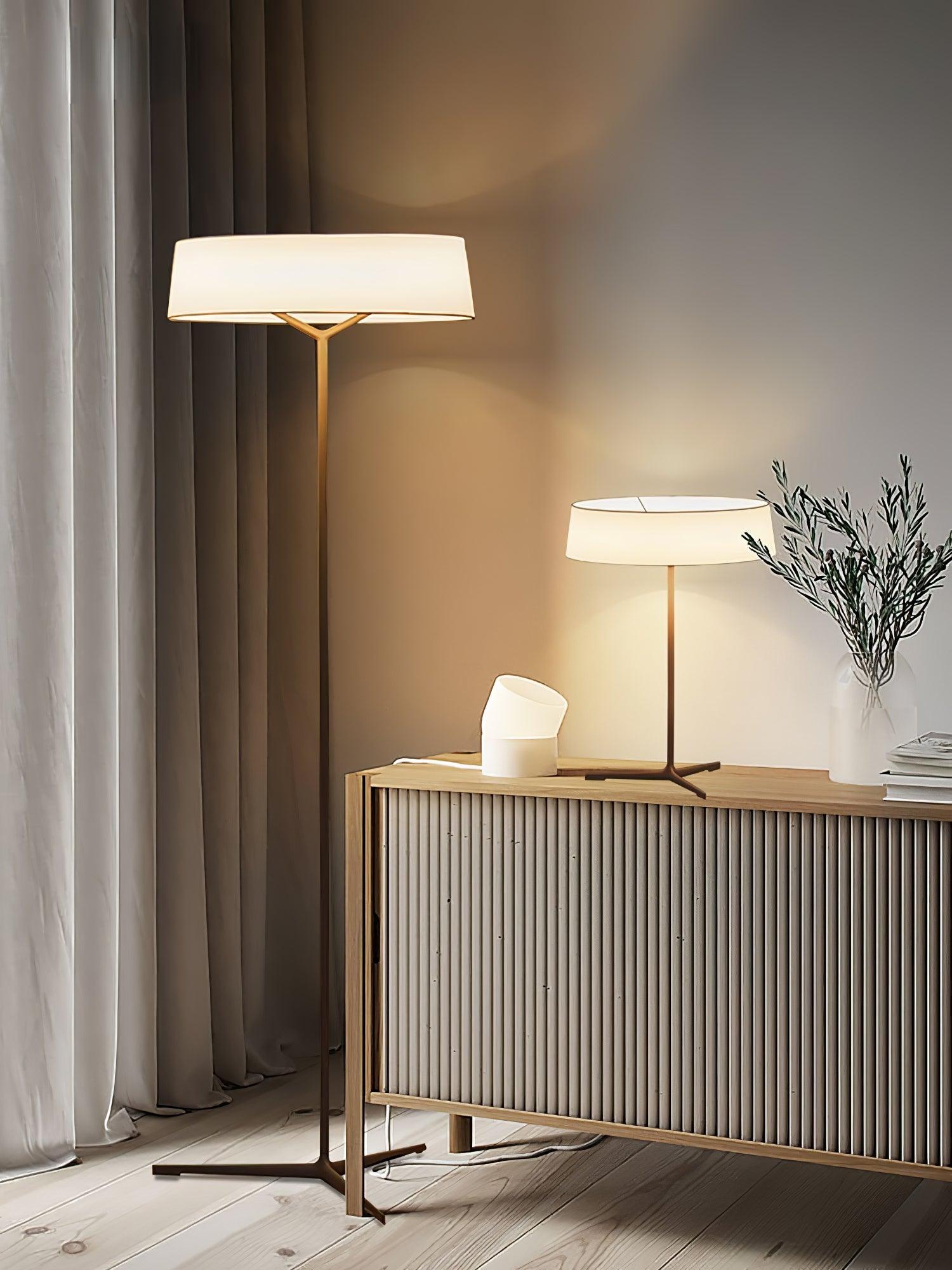 Dama Floor Lamp - Blowlighting