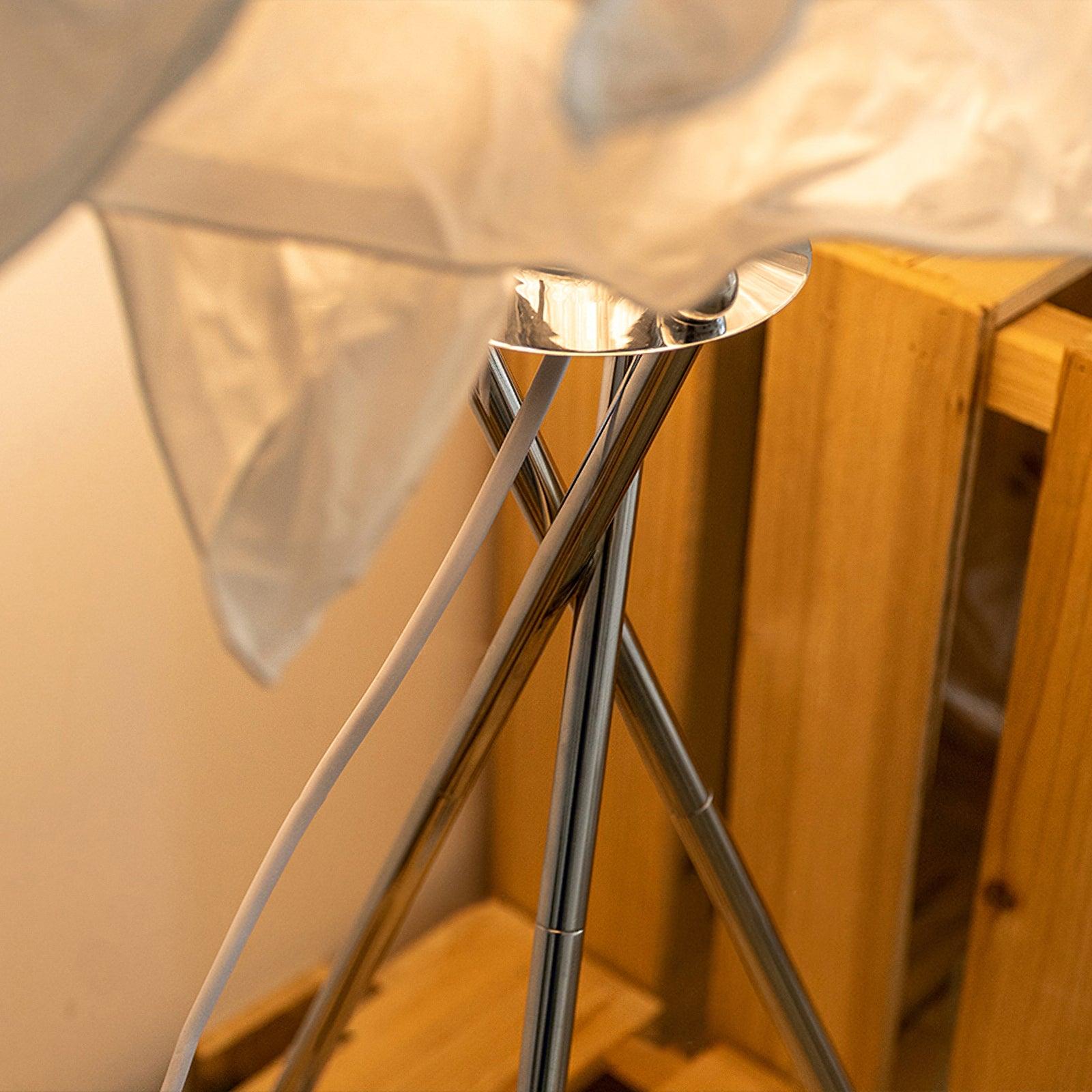 Paper Table Lamp - Blowlighting