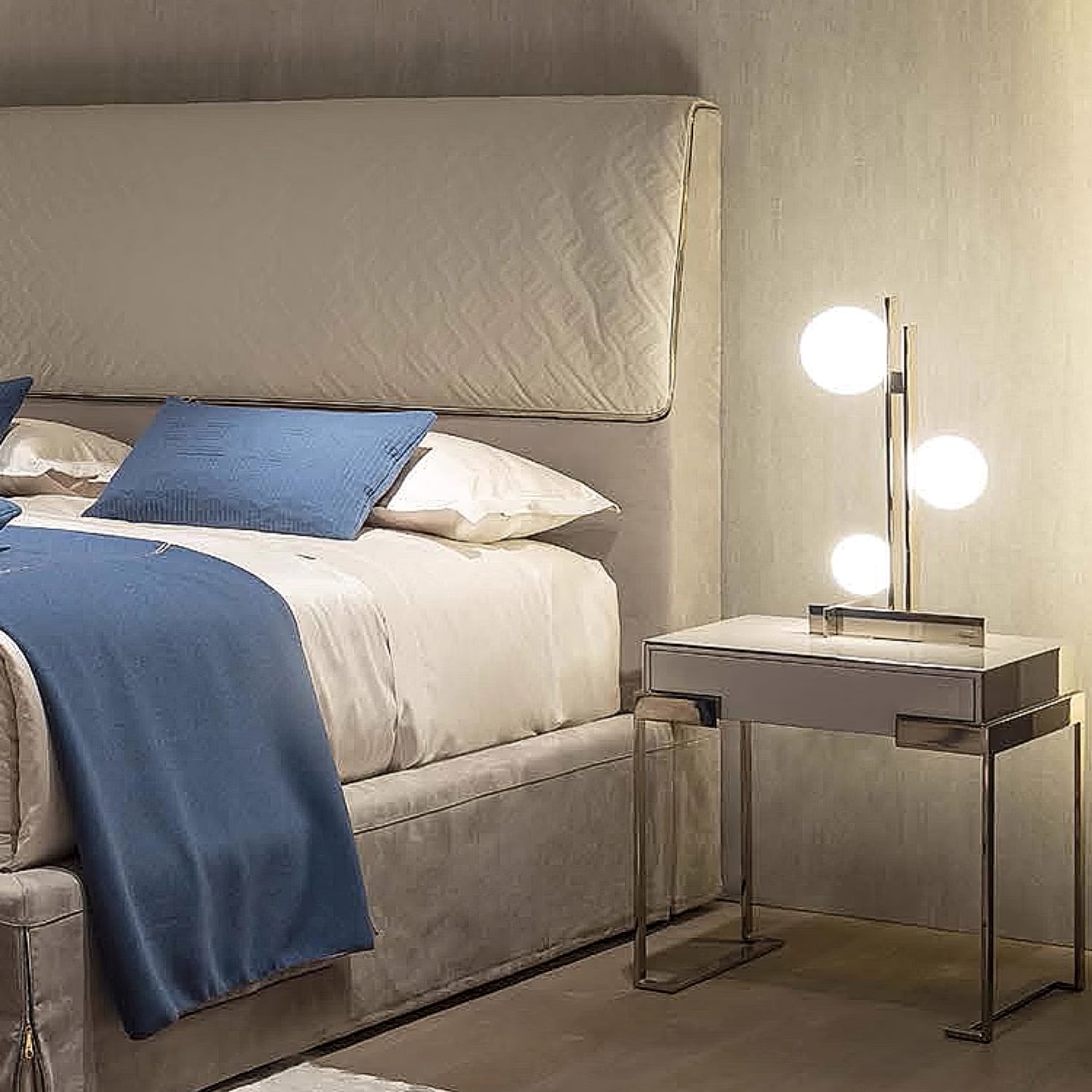 Luma Contemporary Glass Table Lamp