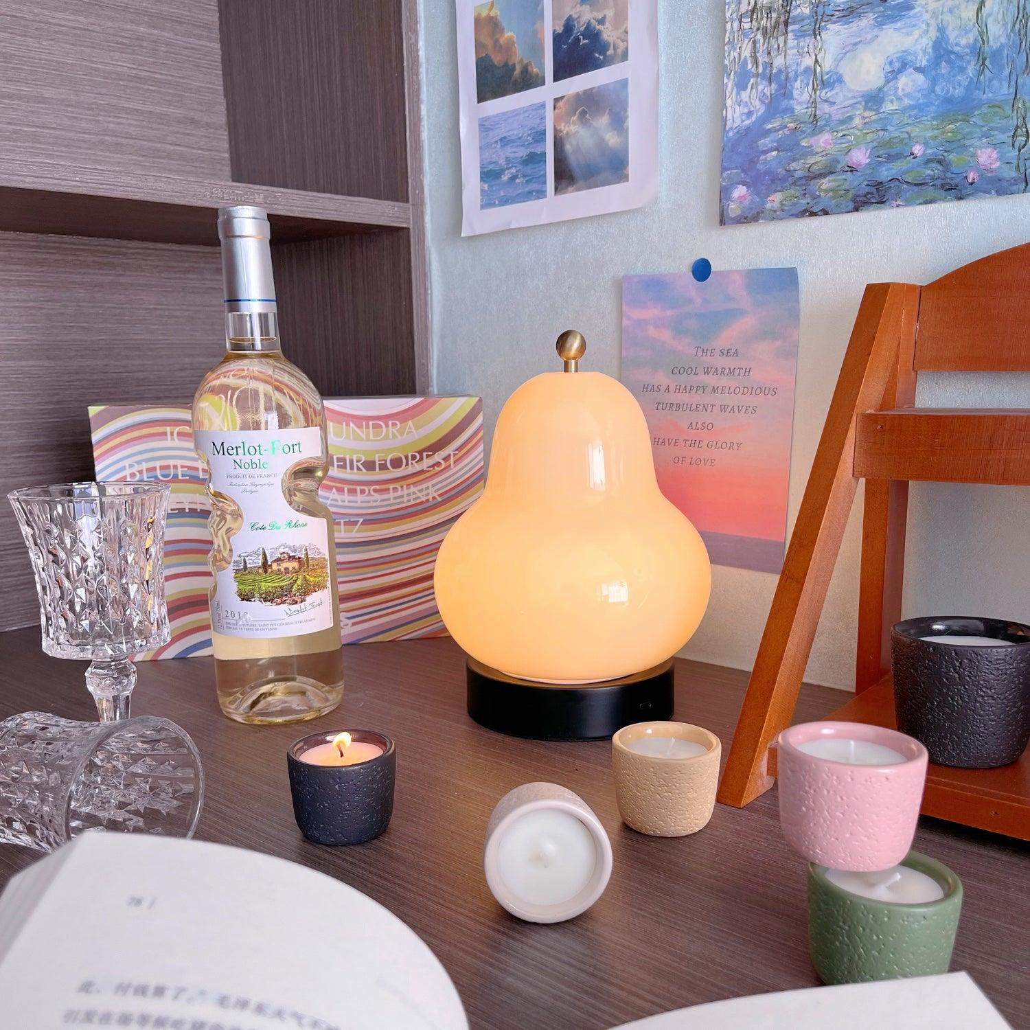 Pear Table Lamp - Blowlighting