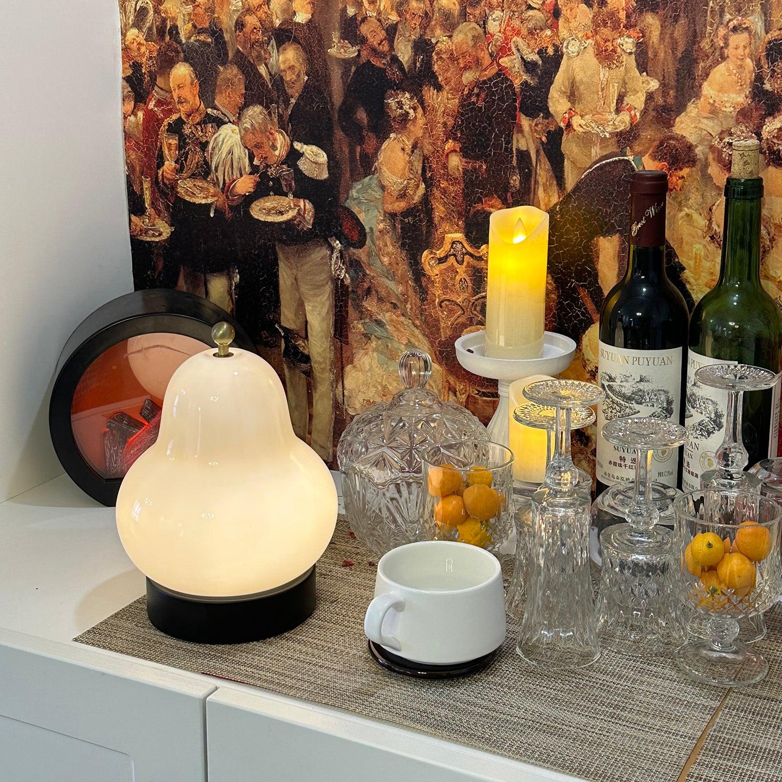Pear Table Lamp - Blowlighting