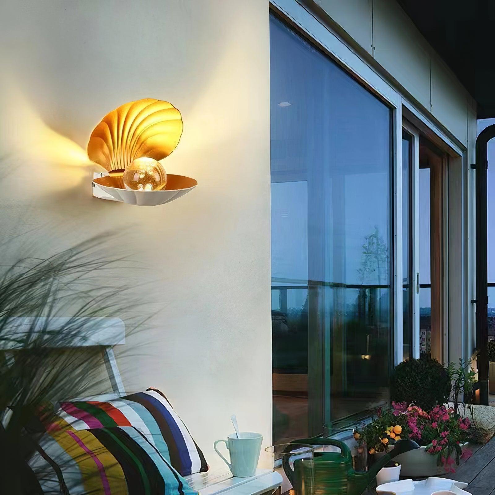 Pearl Clam Wall Light - Blowlighting
