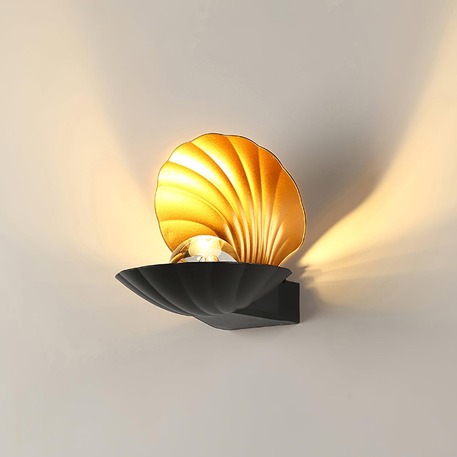 Pearl Clam Wall Light - Blowlighting