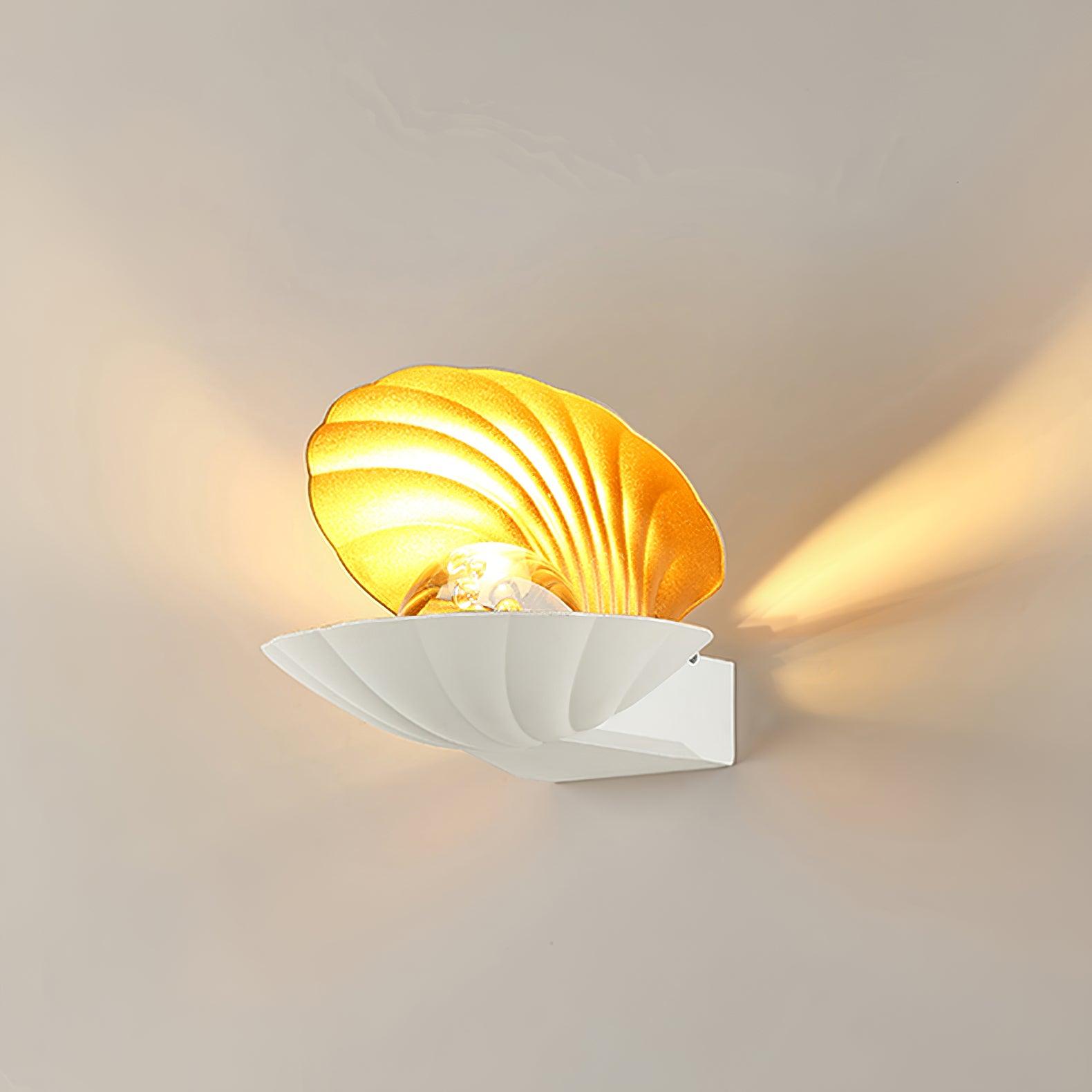 Pearl Clam Wall Light - Blowlighting