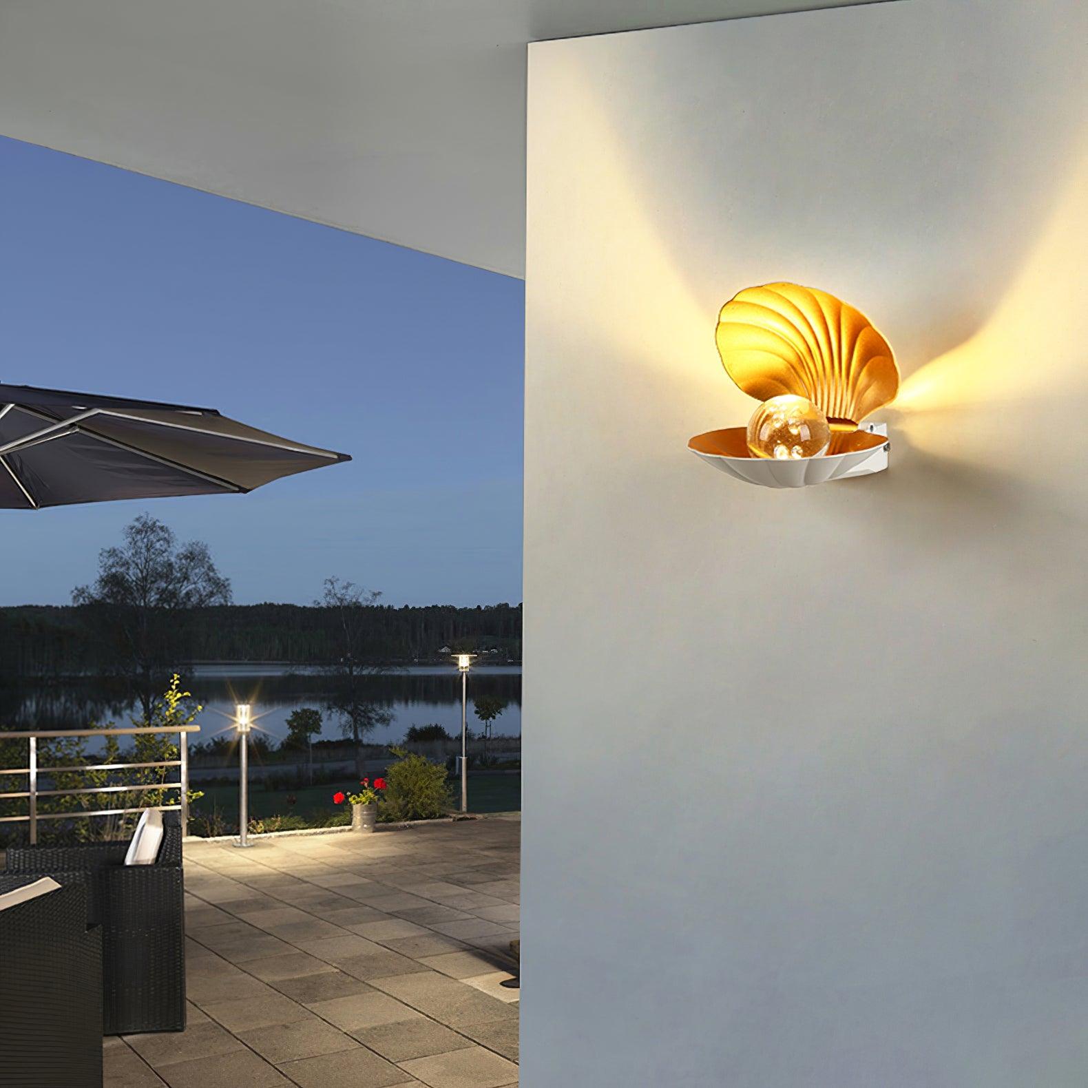 Pearl Clam Wall Light - Blowlighting