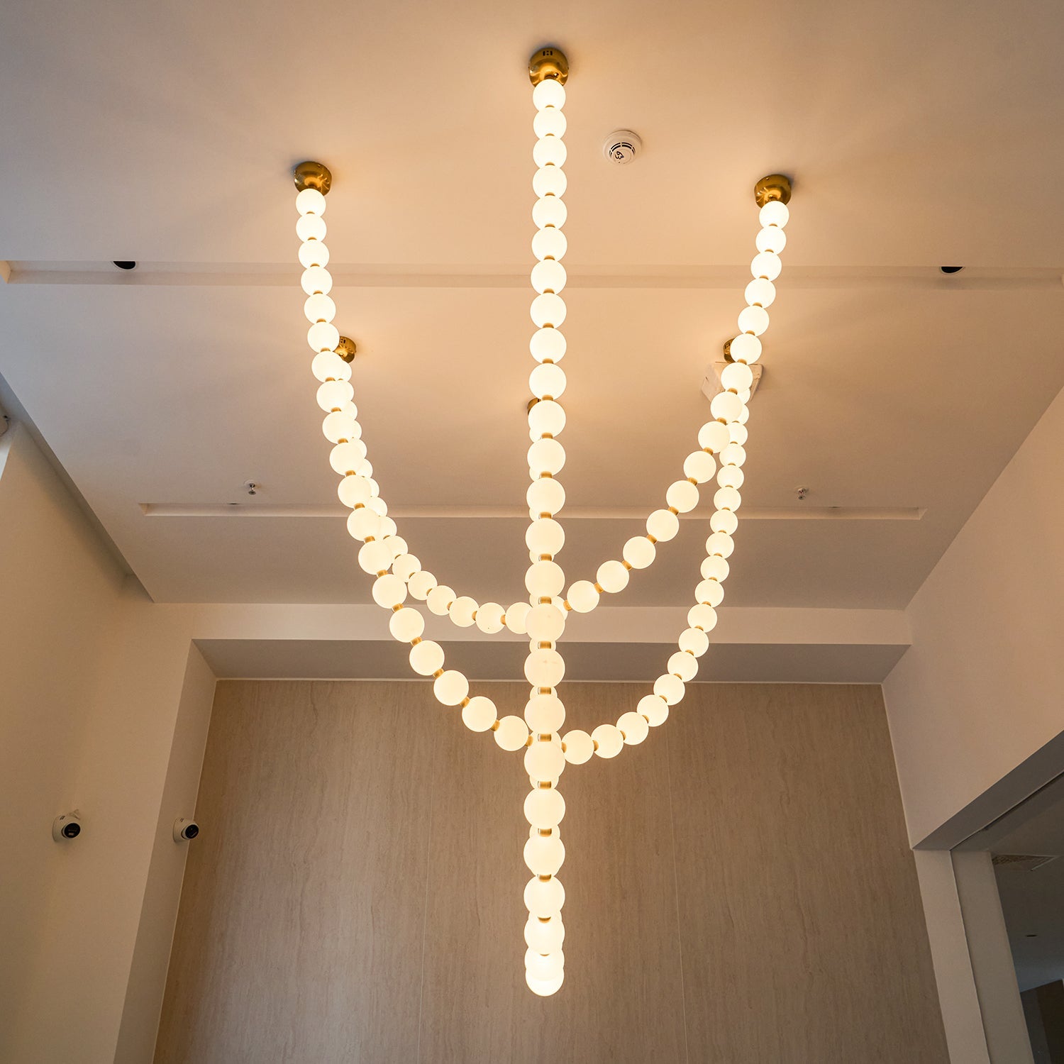 Pearl Glass Necklace Balls Chandelier - Blowlighting