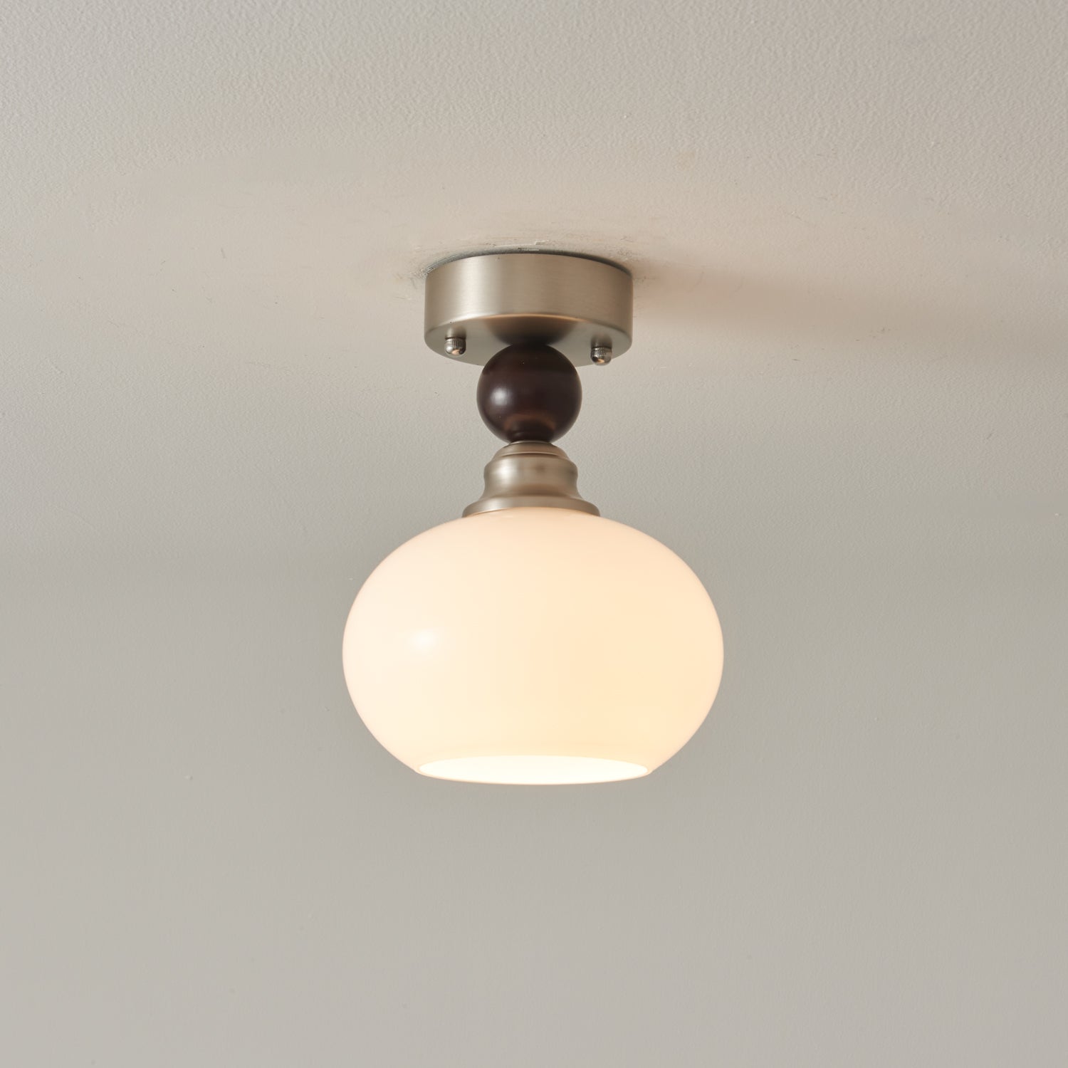 Pearl Sphere Ceiling Lamp - Blowlighting