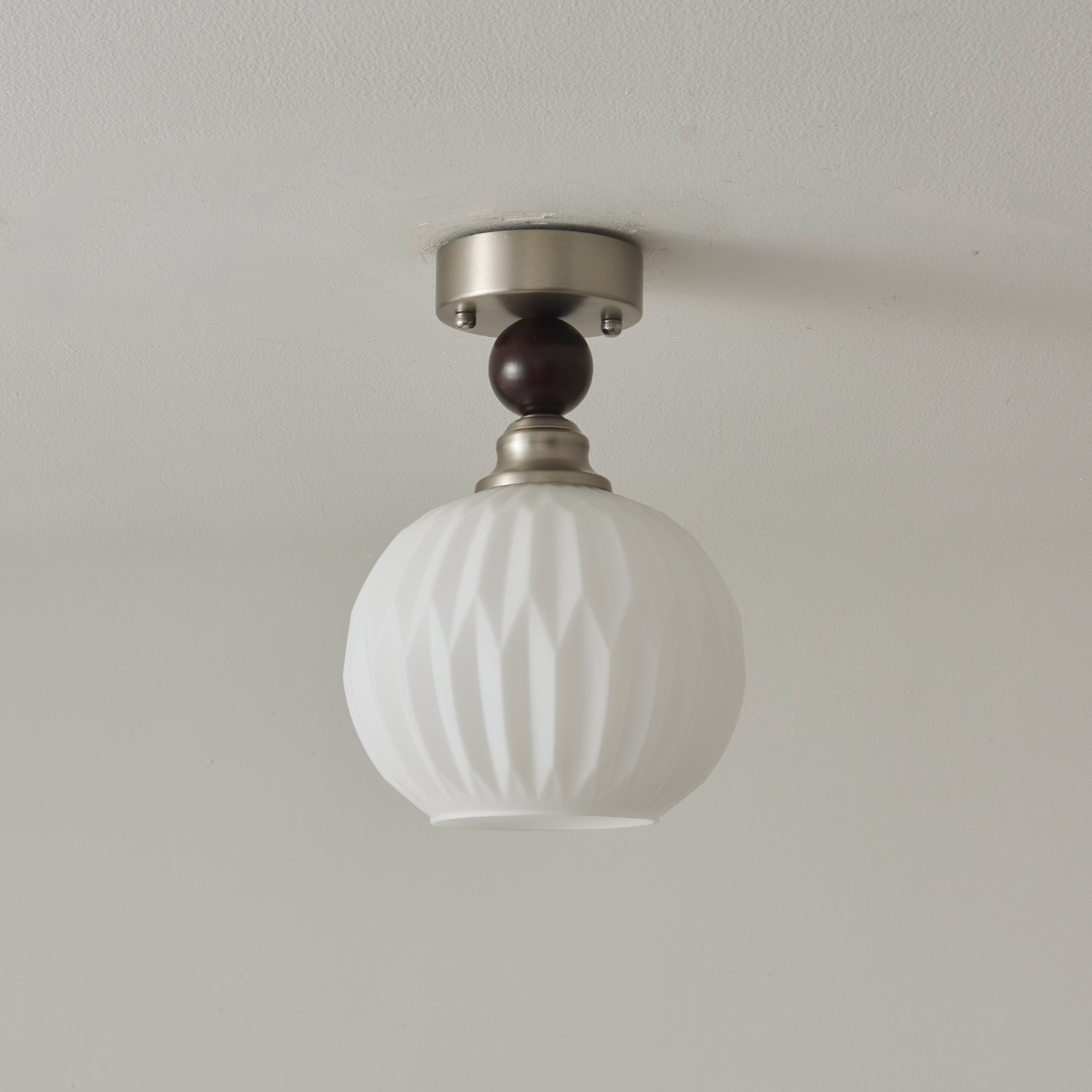 Pearl Sphere Ceiling Lamp - Blowlighting