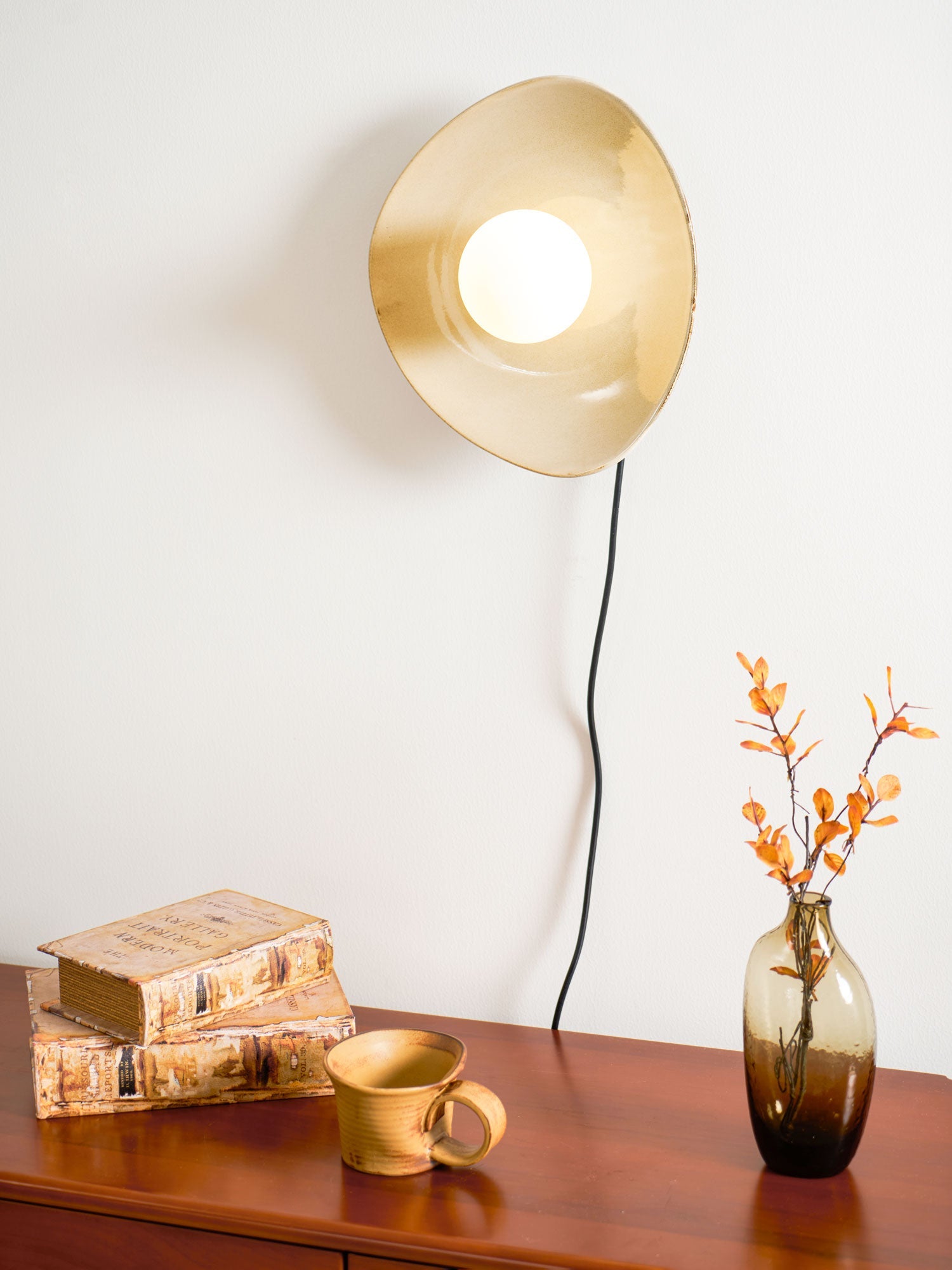 Pebble Disc Plug-in Wall Light - Blowlighting