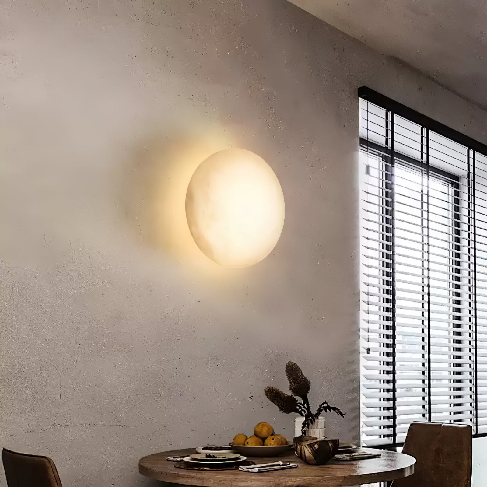 Eurthais Minimalist Alabaster Wall Light - Blowlighting