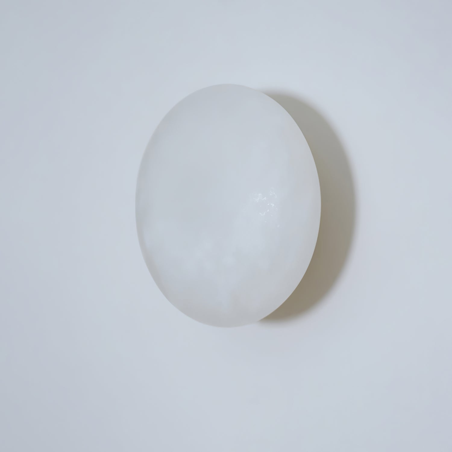 Eurthais Minimalist Alabaster Wall Light - Blowlighting
