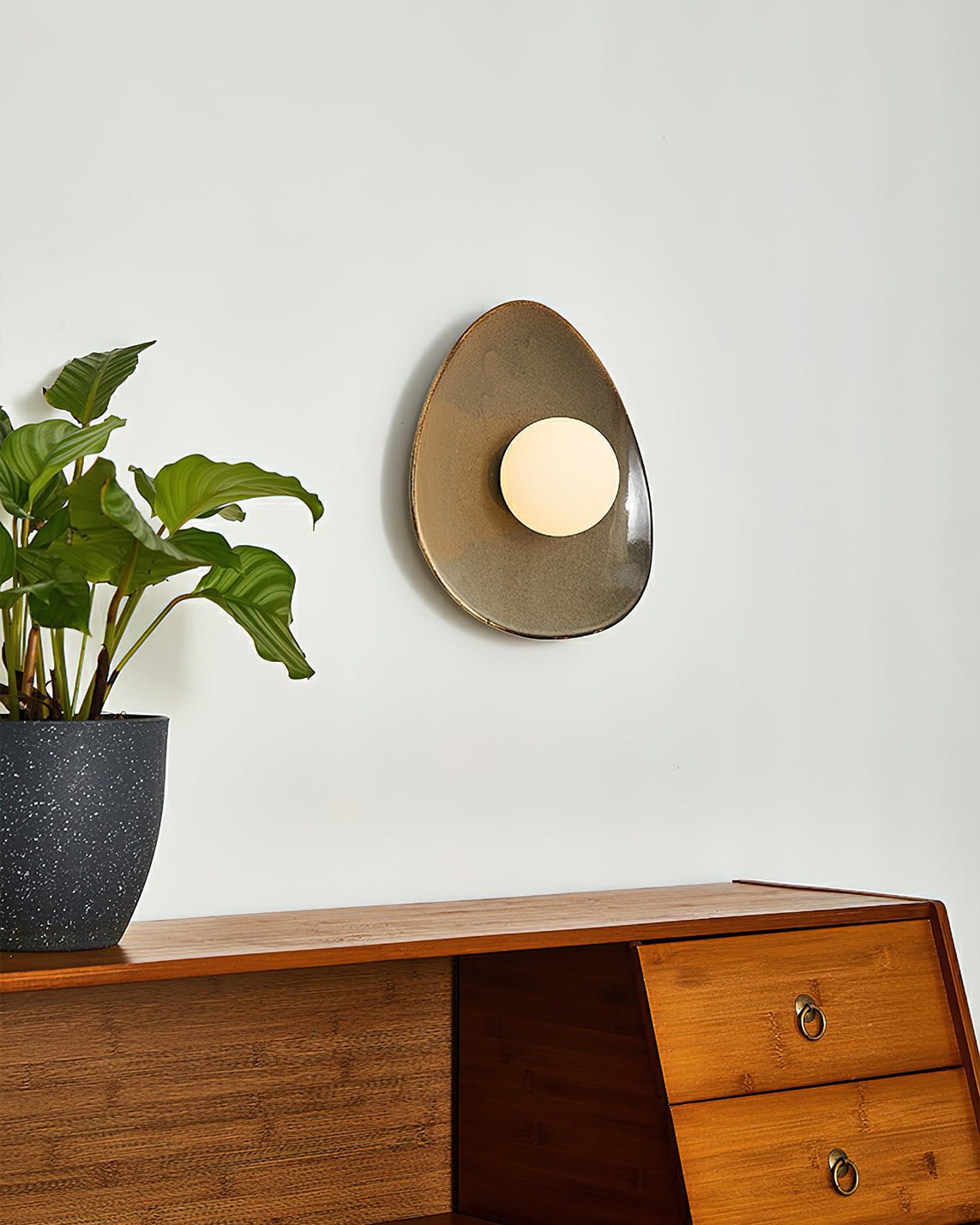 Pebble Disc Wall Light - Blowlighting