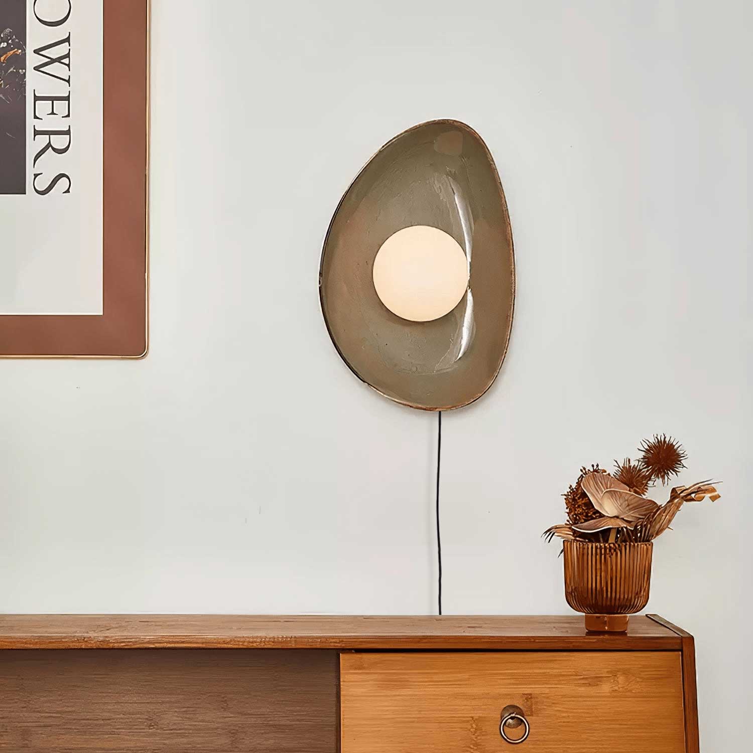 Pebble Disc Plug-in Wall Light - Blowlighting