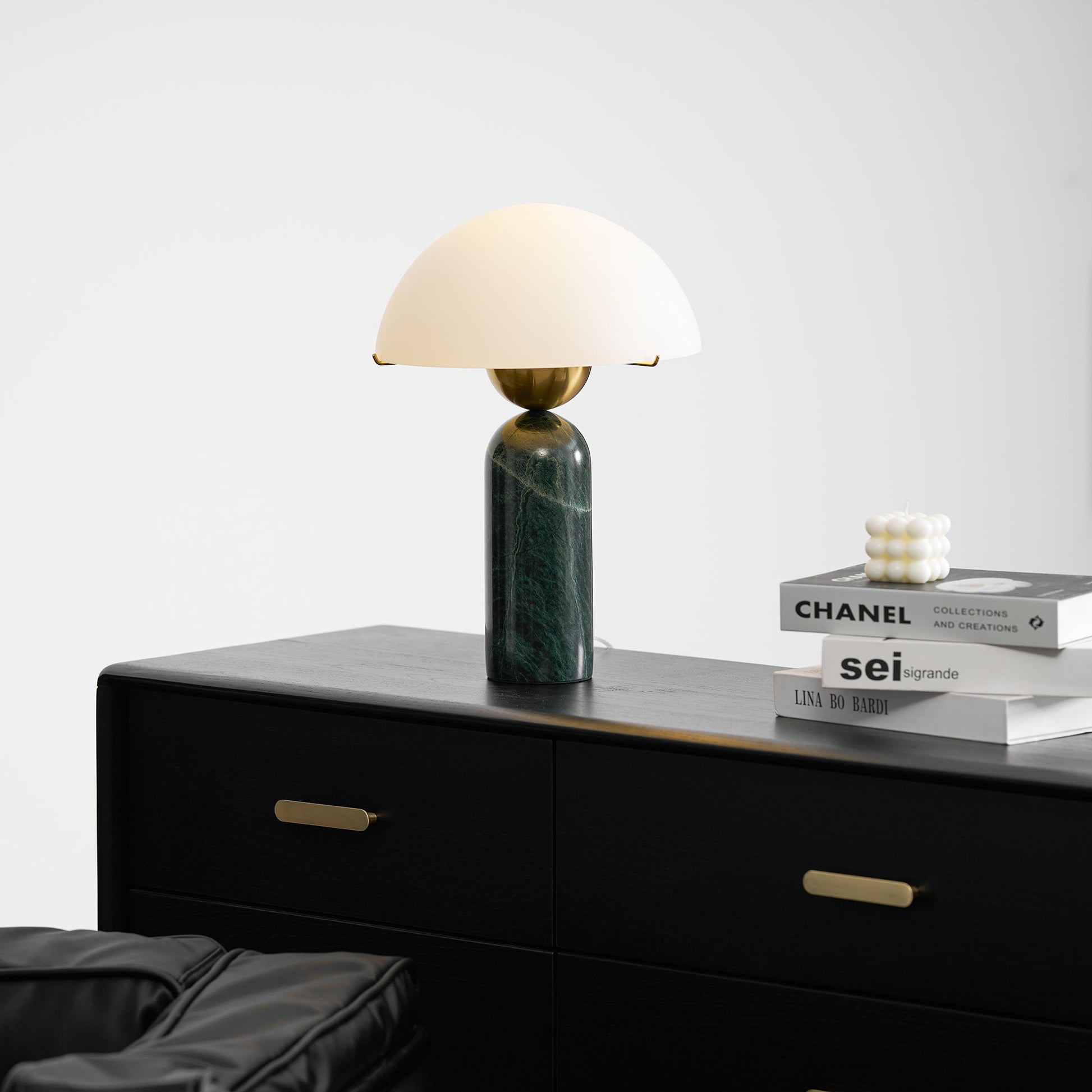 Veviniel Alabaster Table Lamp - Blowlighting