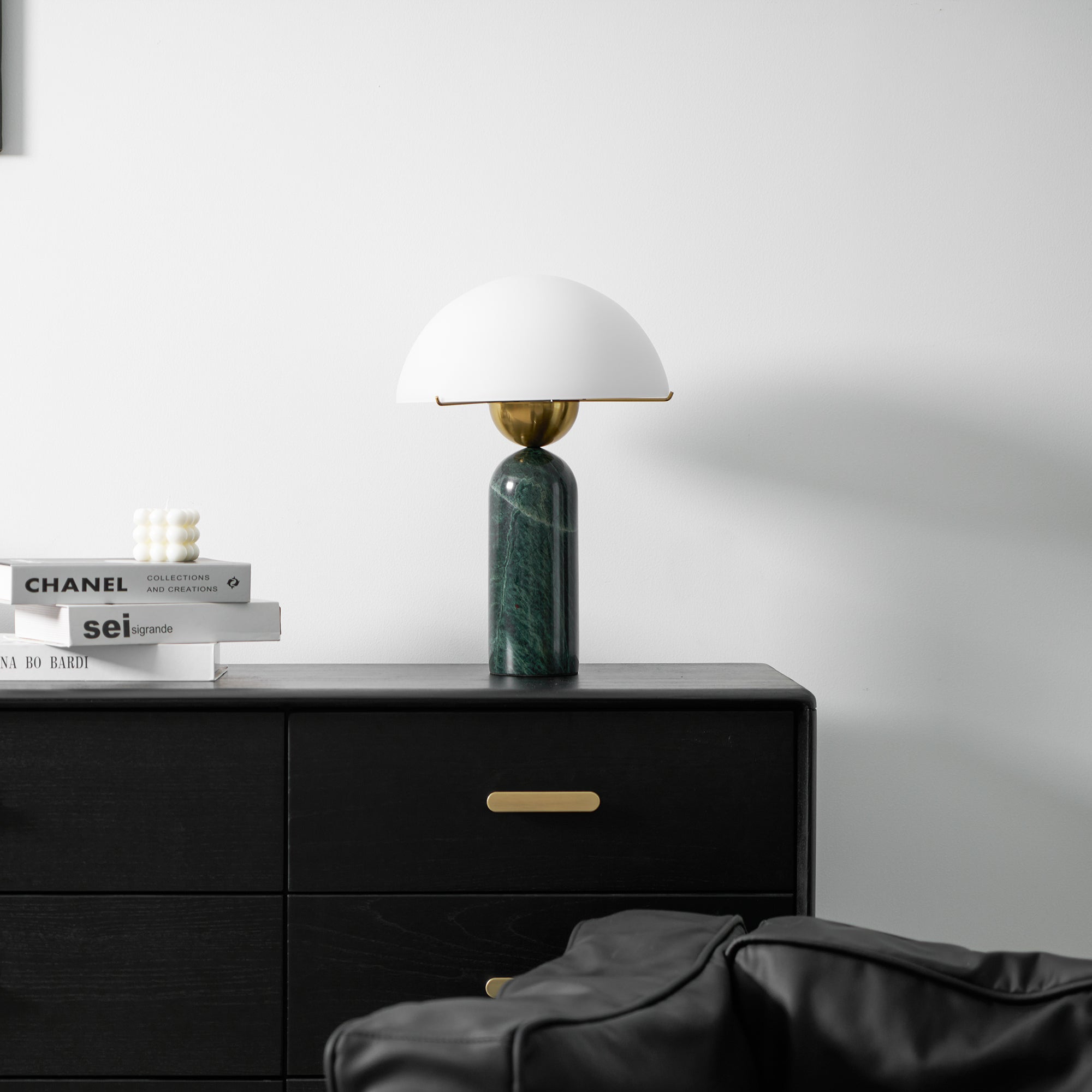 Veviniel Alabaster Table Lamp - Blowlighting