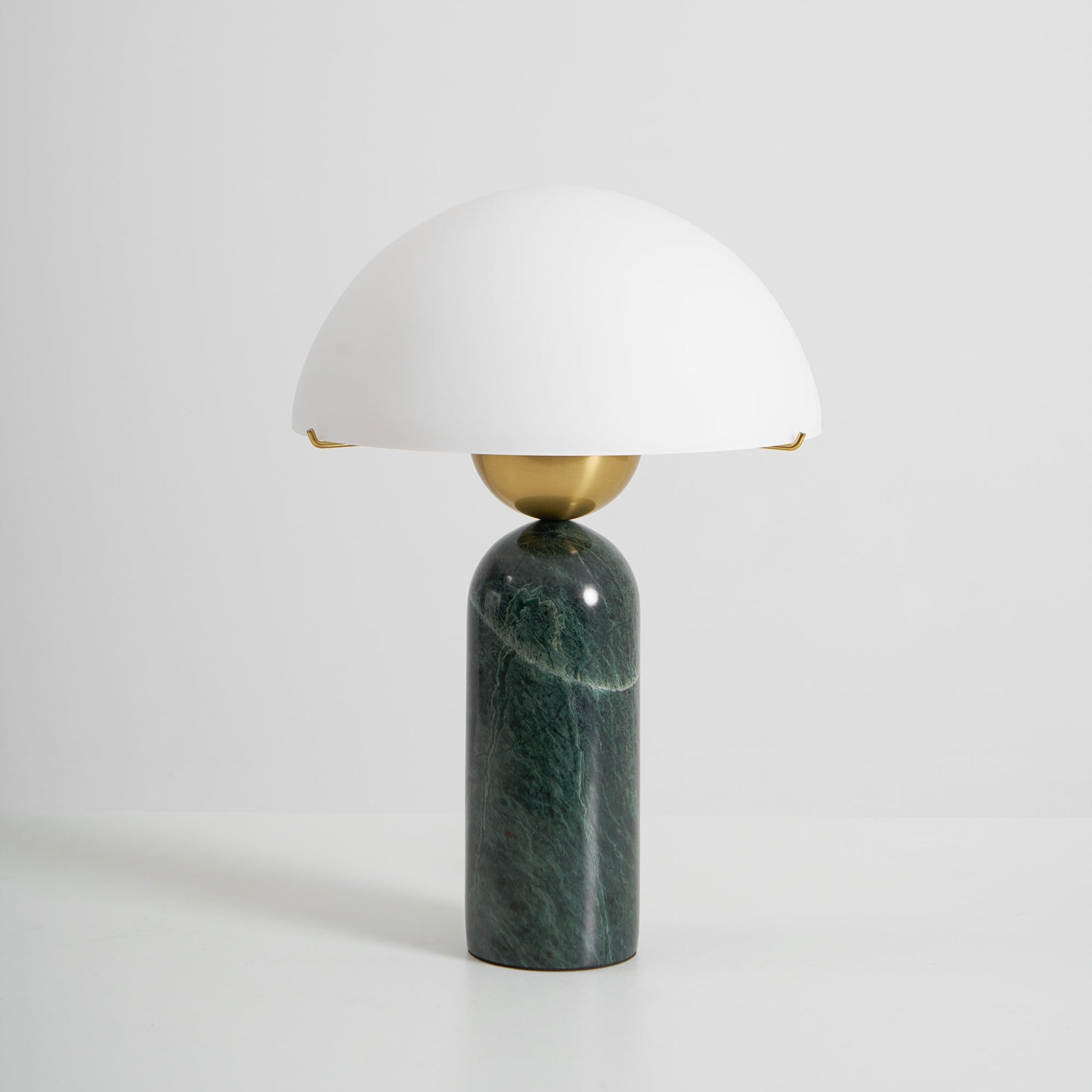 Veviniel Alabaster Table Lamp - Blowlighting