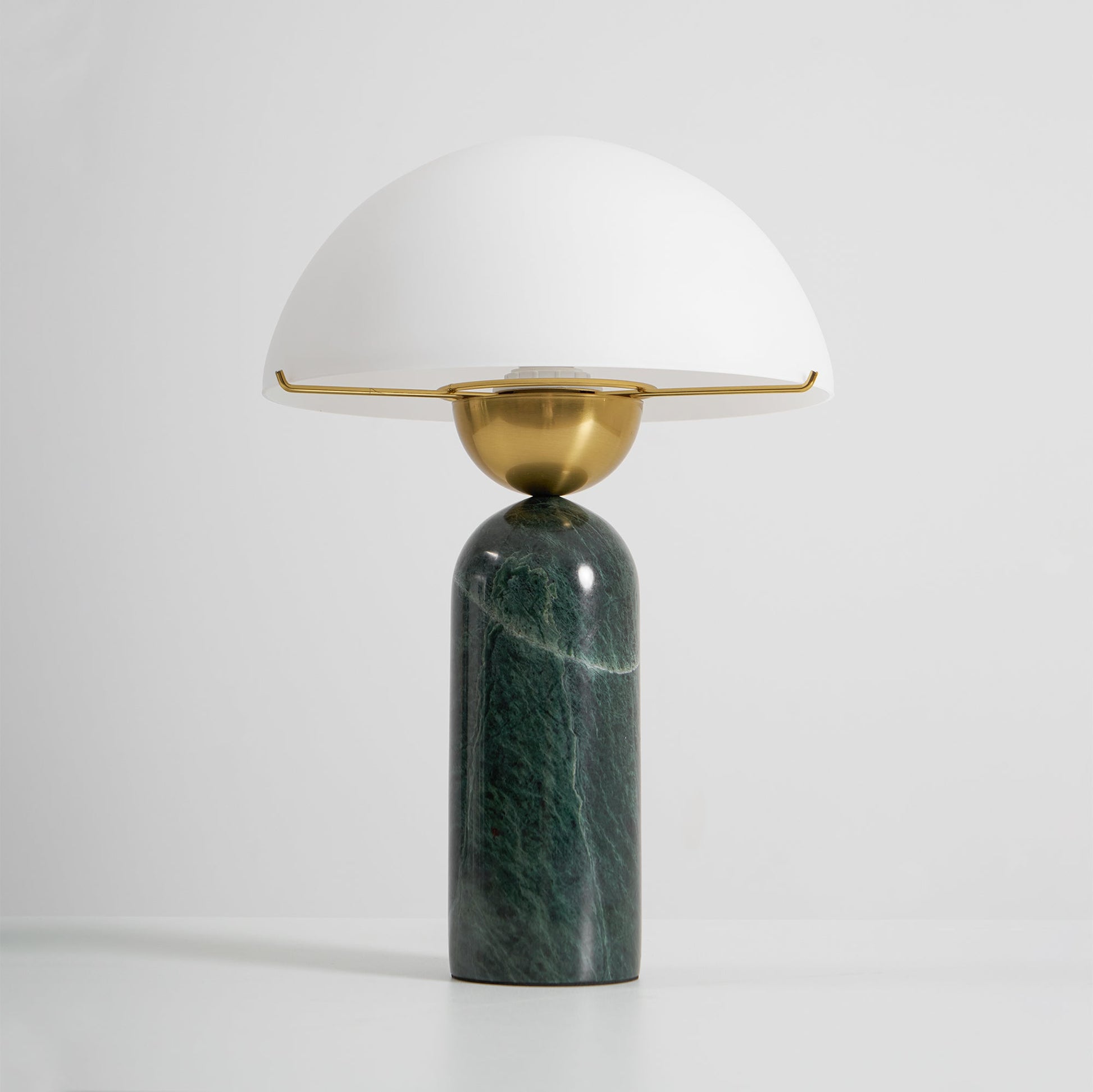 Veviniel Alabaster Table Lamp - Blowlighting