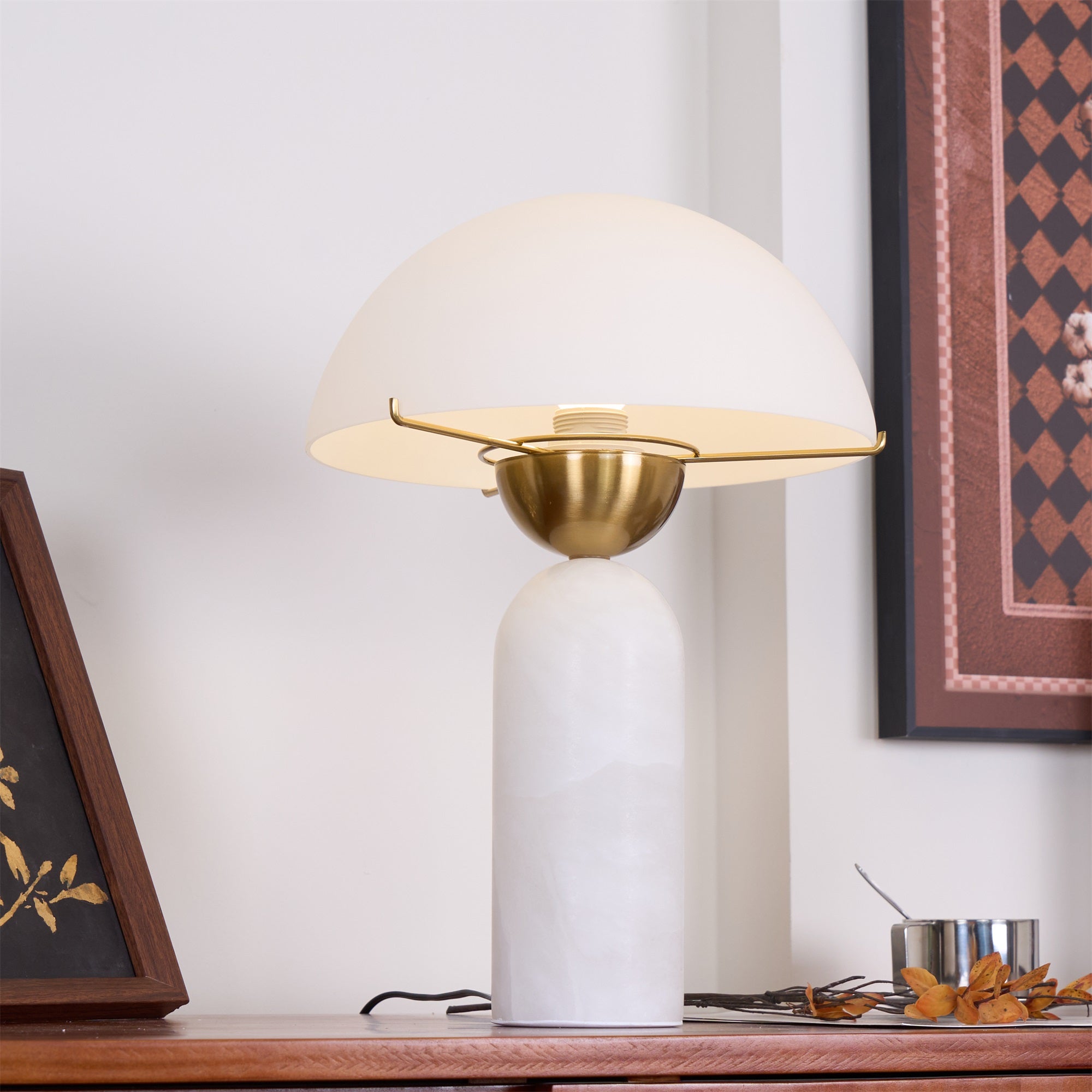 Veviniel Alabaster Table Lamp - Blowlighting