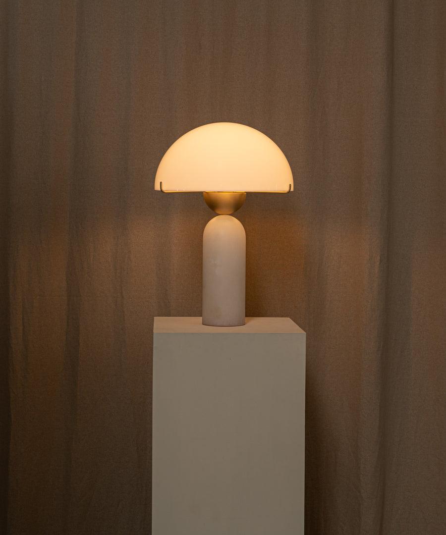 Veviniel Alabaster Table Lamp - Blowlighting