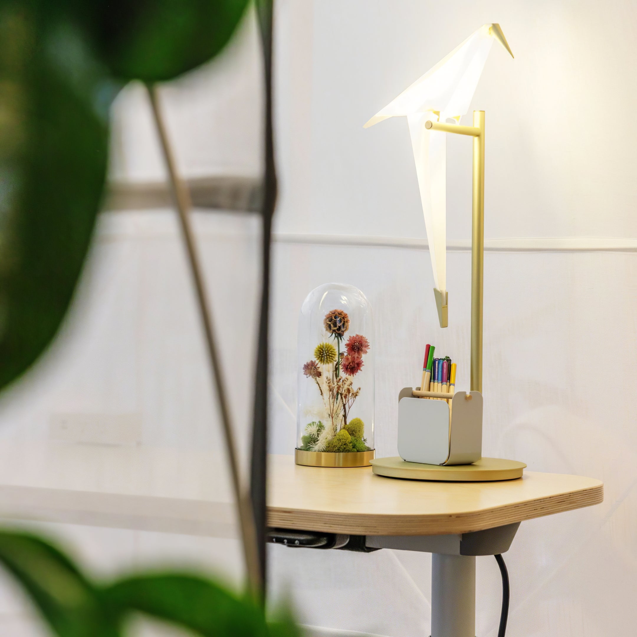 Paper Crane Bird Table Lamp - Blowlighting