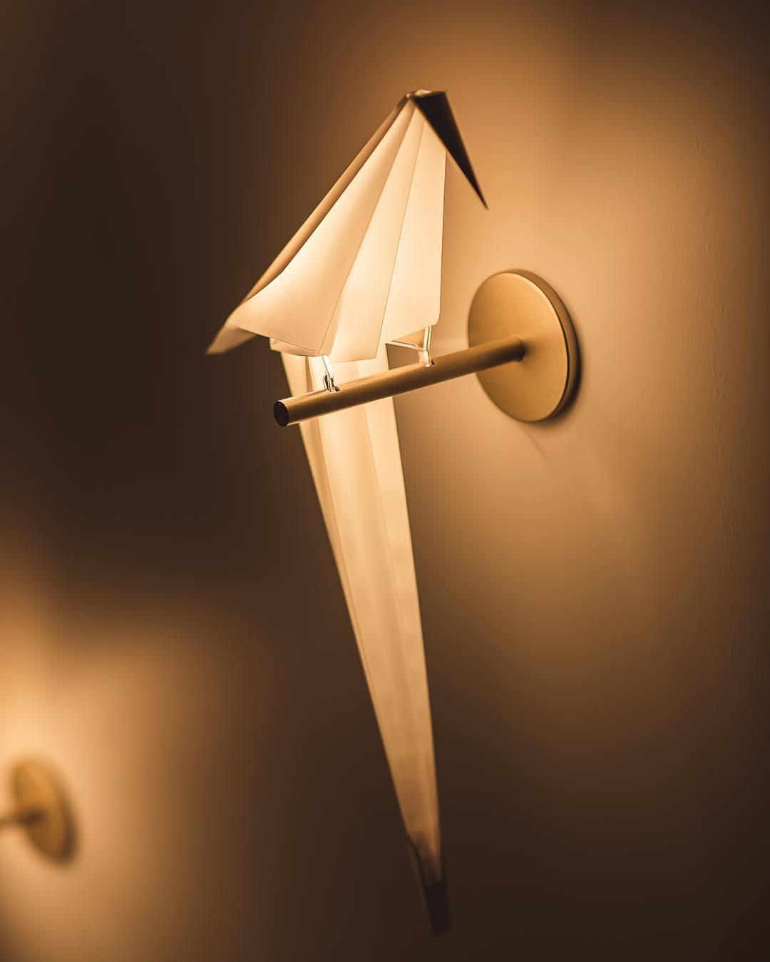 Avian Serenity Wall Lamp - Blowlighting