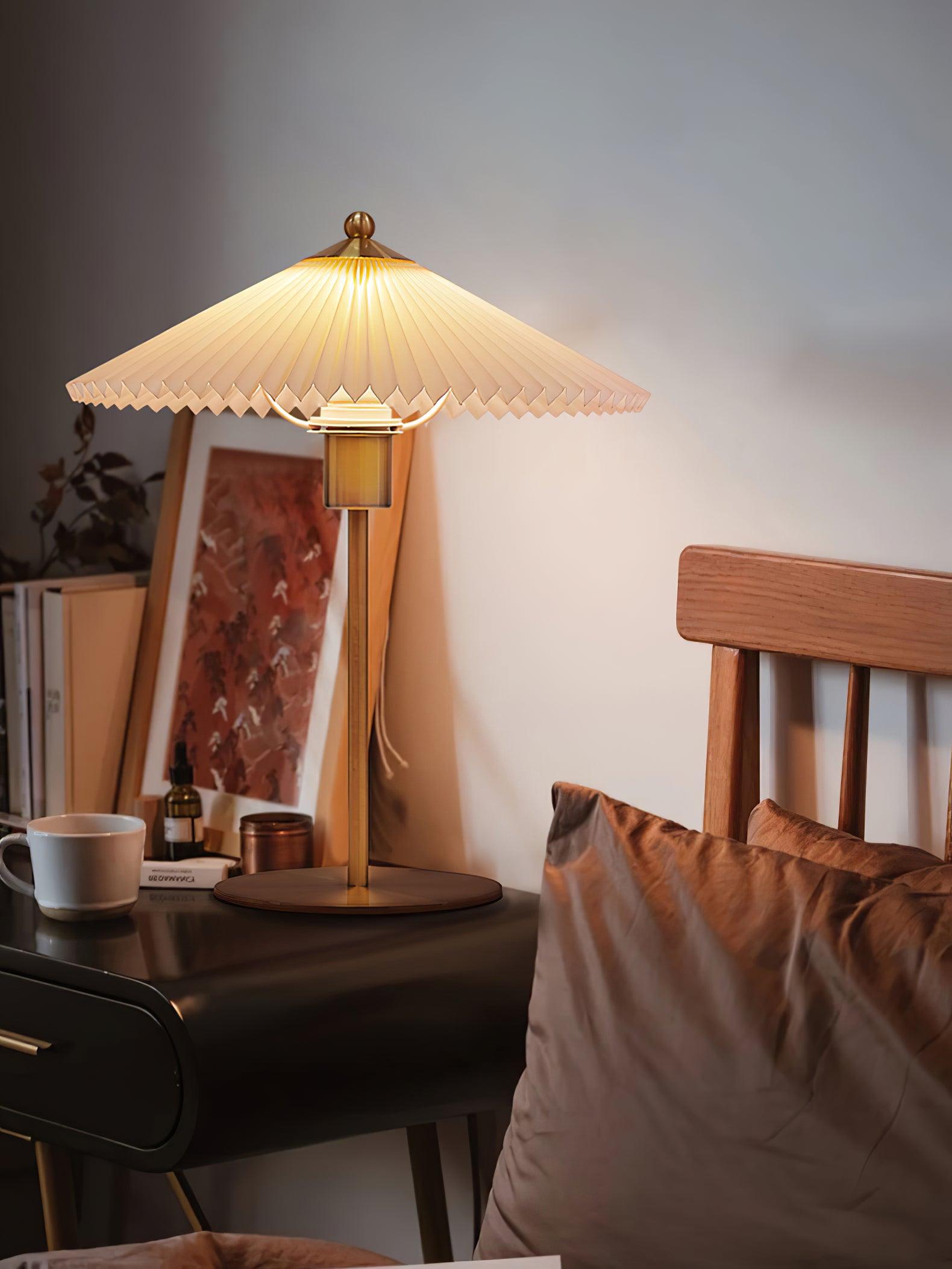 Perla Pleated Table Lamp - Blowlighting