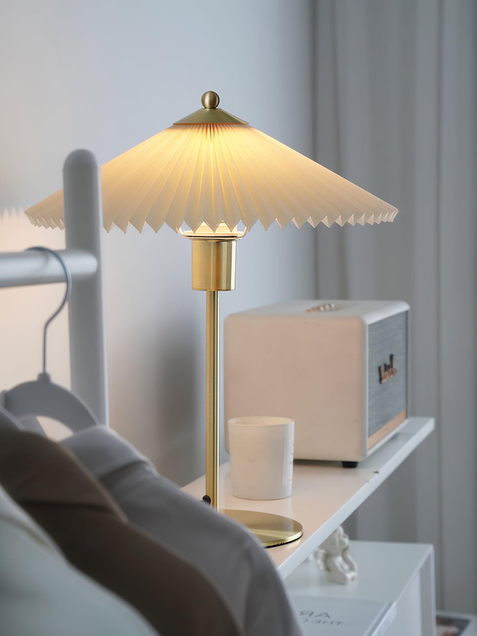 Perla Pleated Table Lamp - Blowlighting