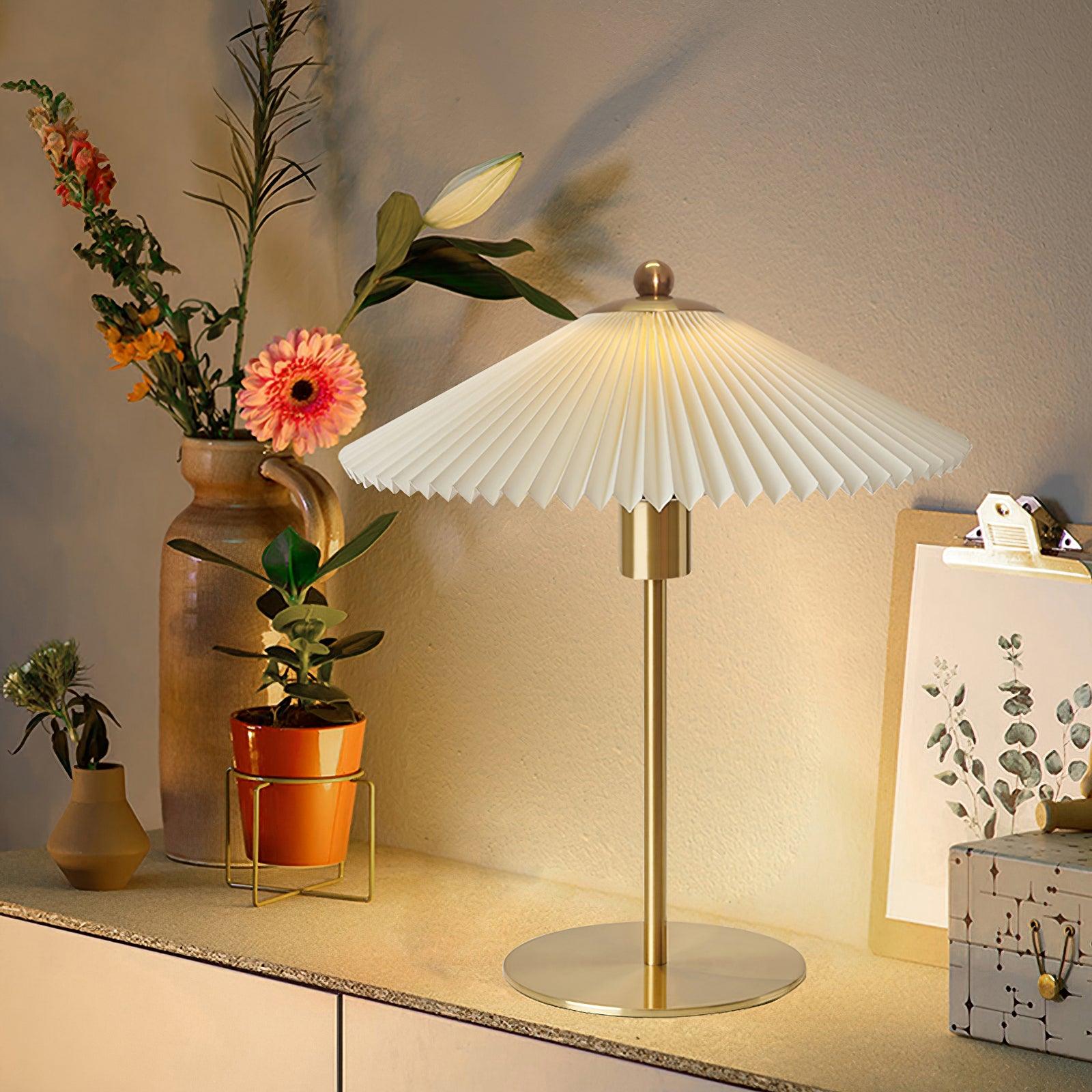 Perla Pleated Table Lamp - Blowlighting