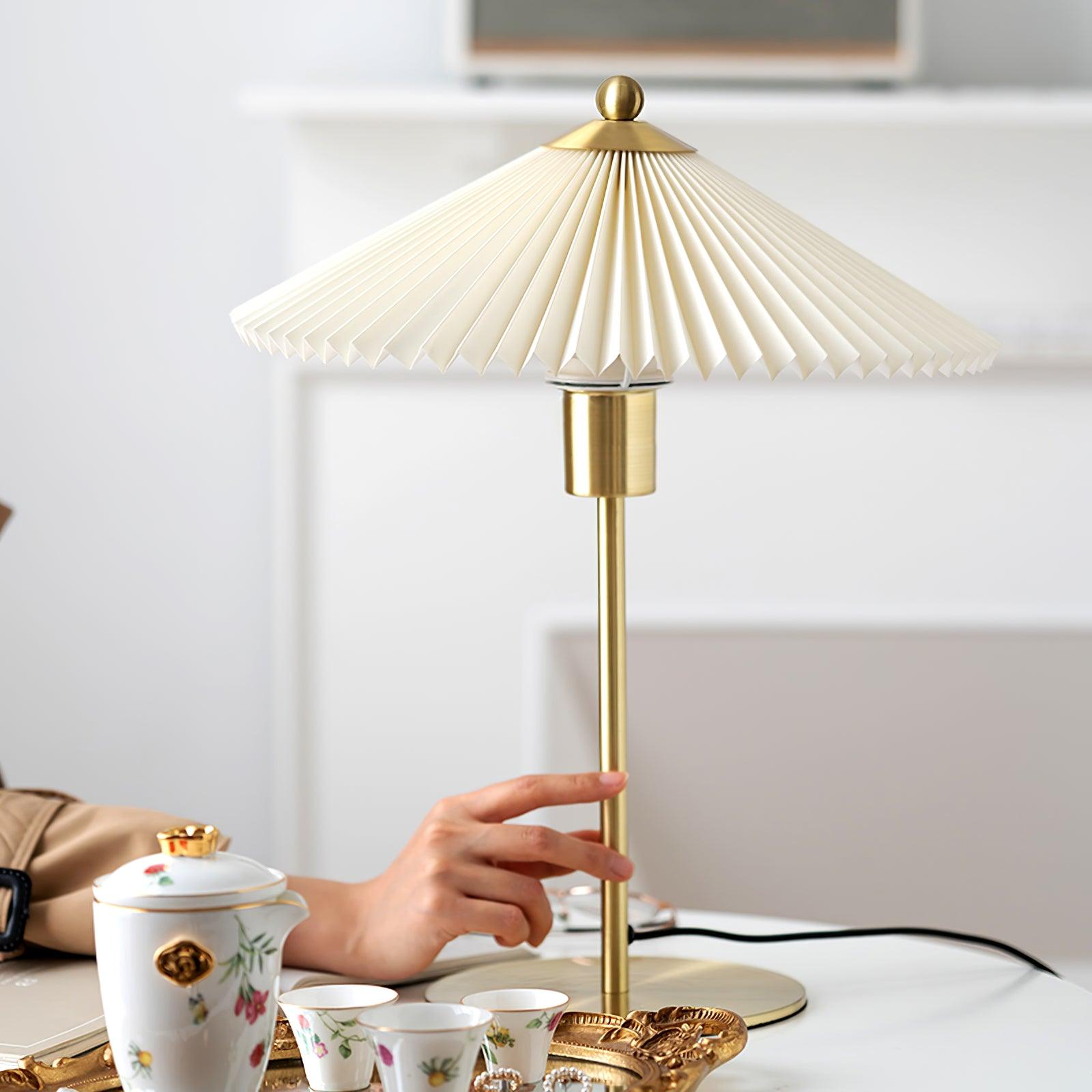 Perla Pleated Table Lamp - Blowlighting