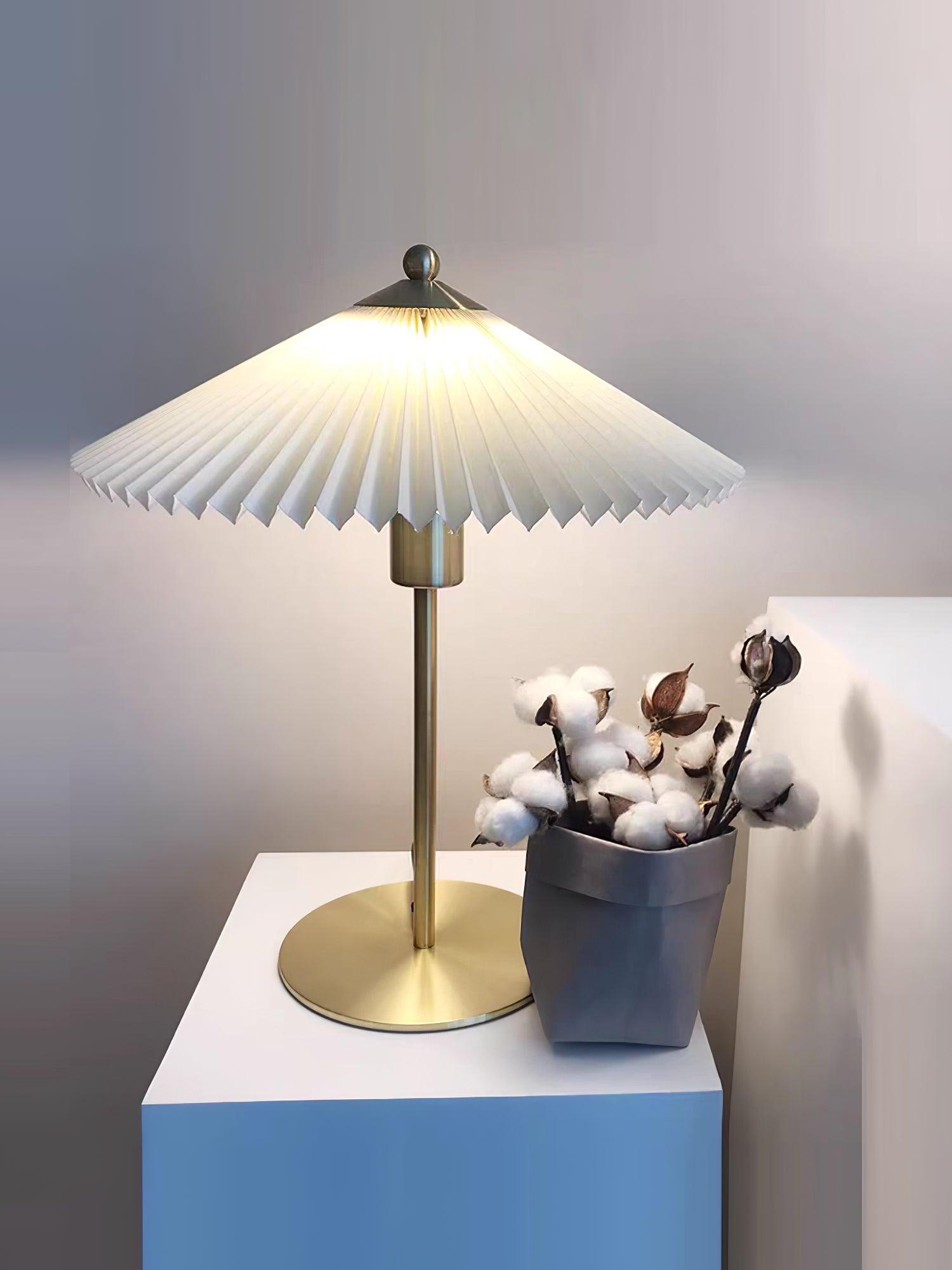 Perla Pleated Table Lamp - Blowlighting
