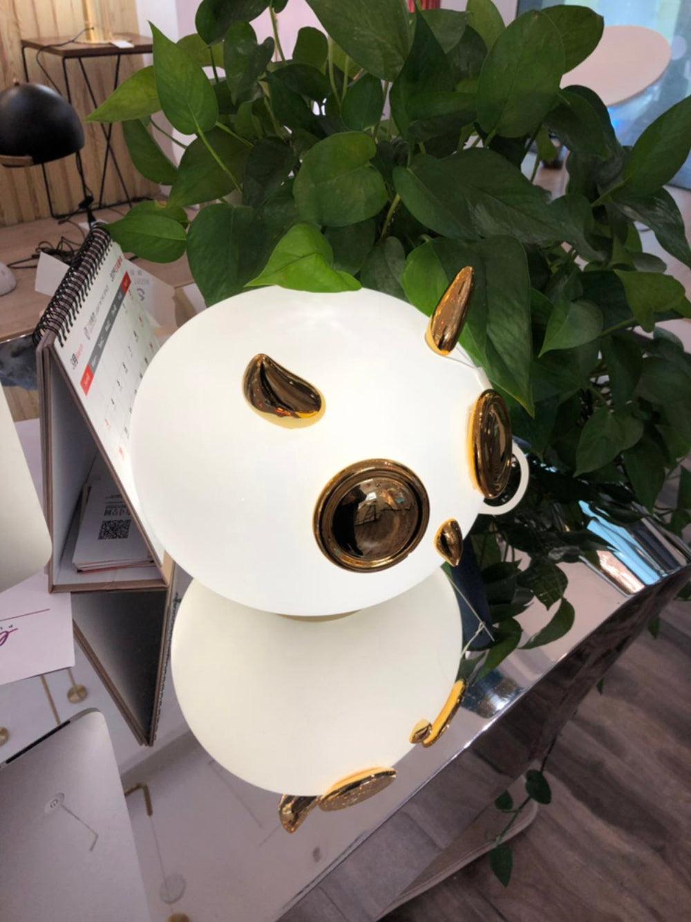 Pet Desk Light - Blowlighting