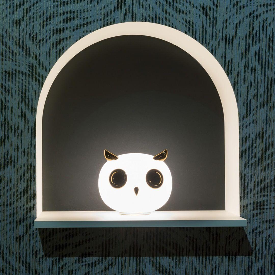 Pet Desk Light - Blowlighting