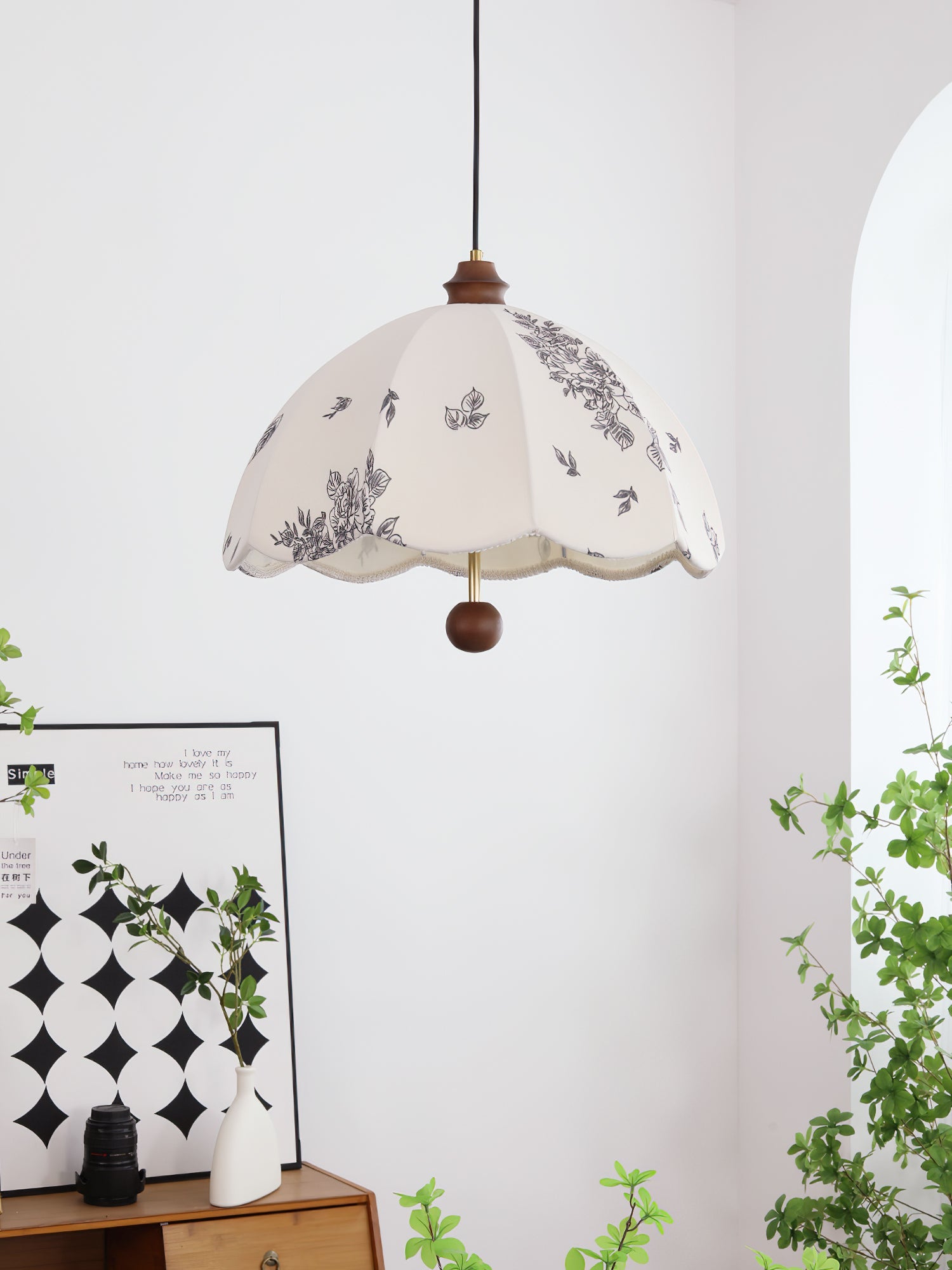 Petal Whisper Pendant Lamp - Blowlighting