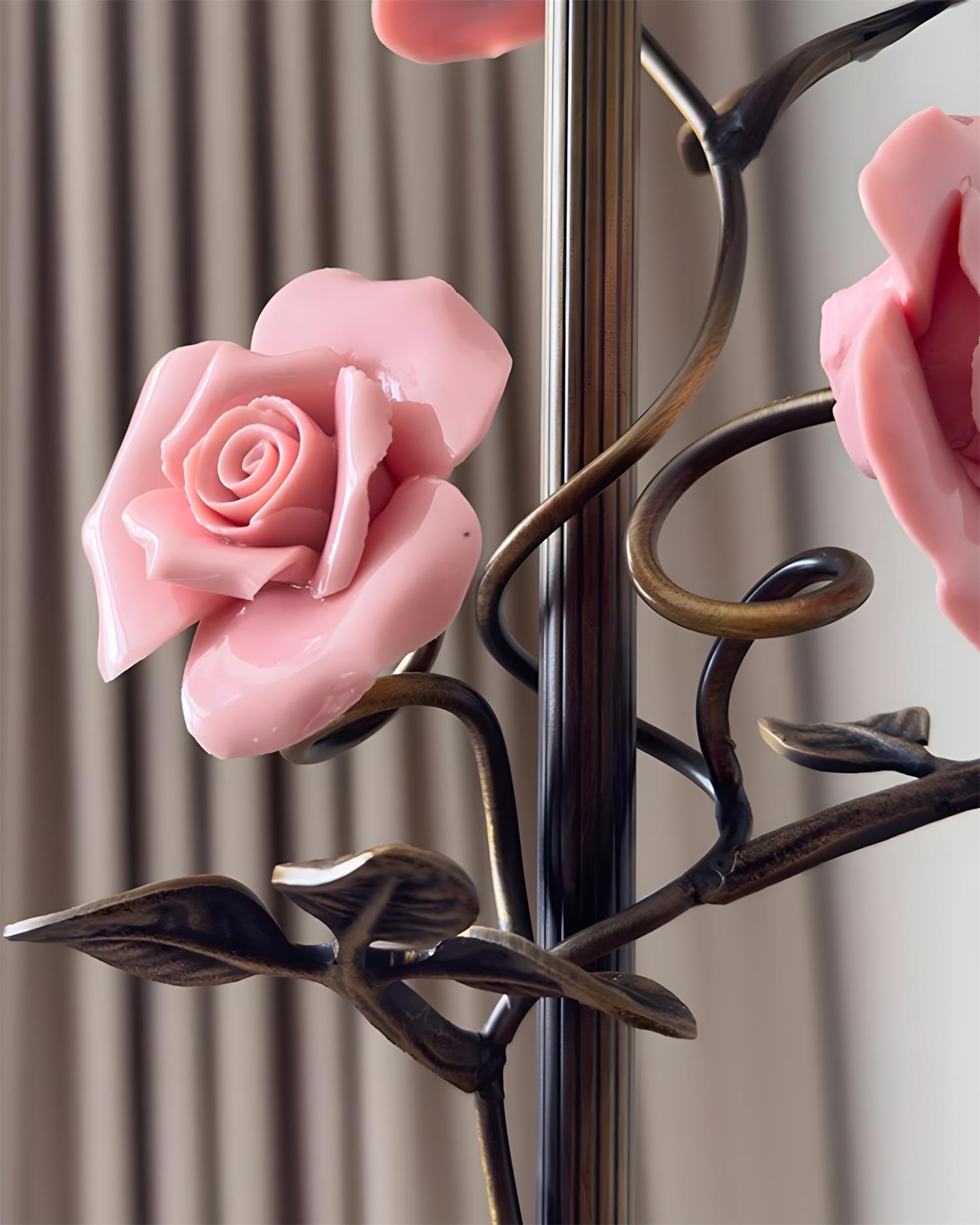 Kryos Vintage Glass Petalcrest Pendant Lamp