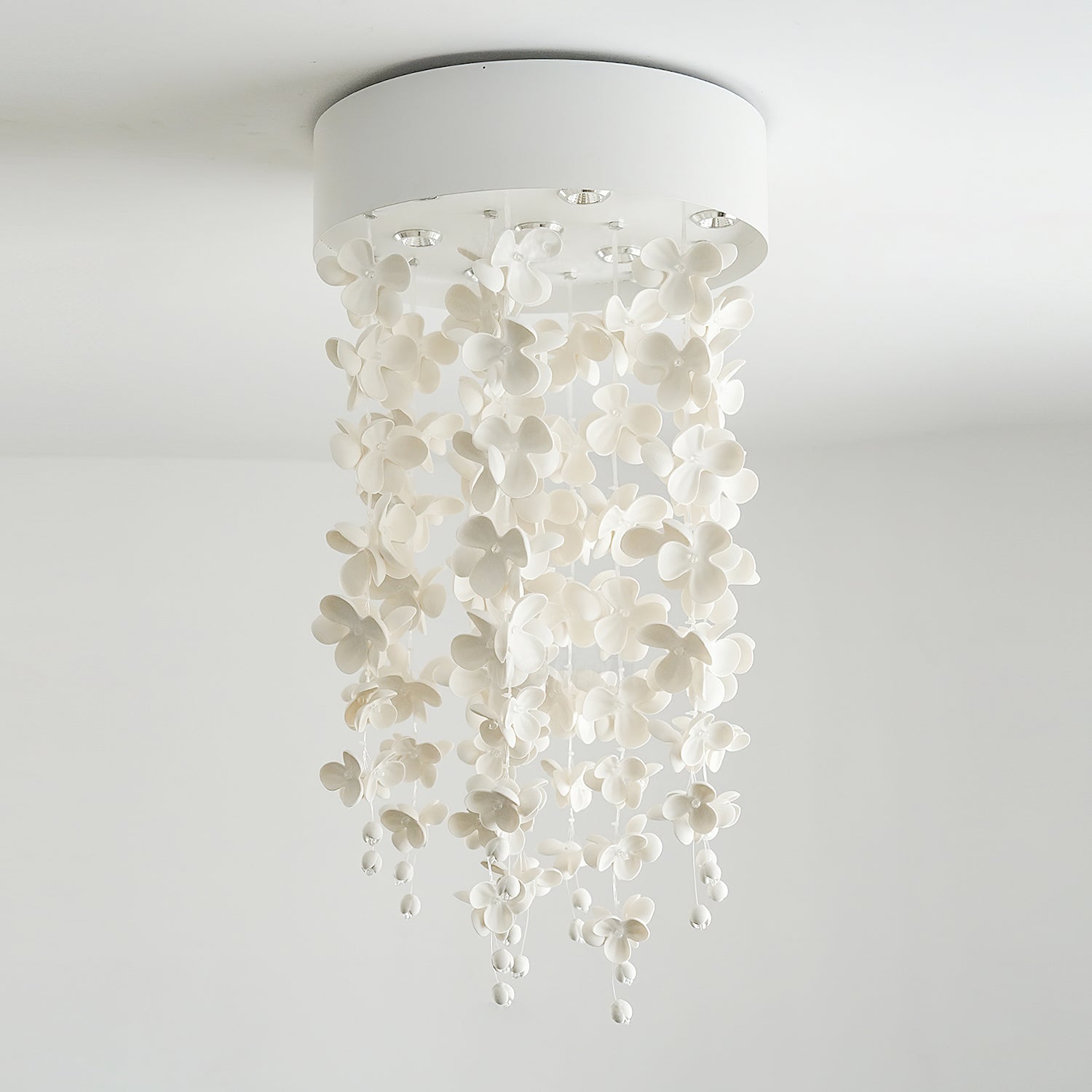 Petalisa Romantic Ceramics Chandelier