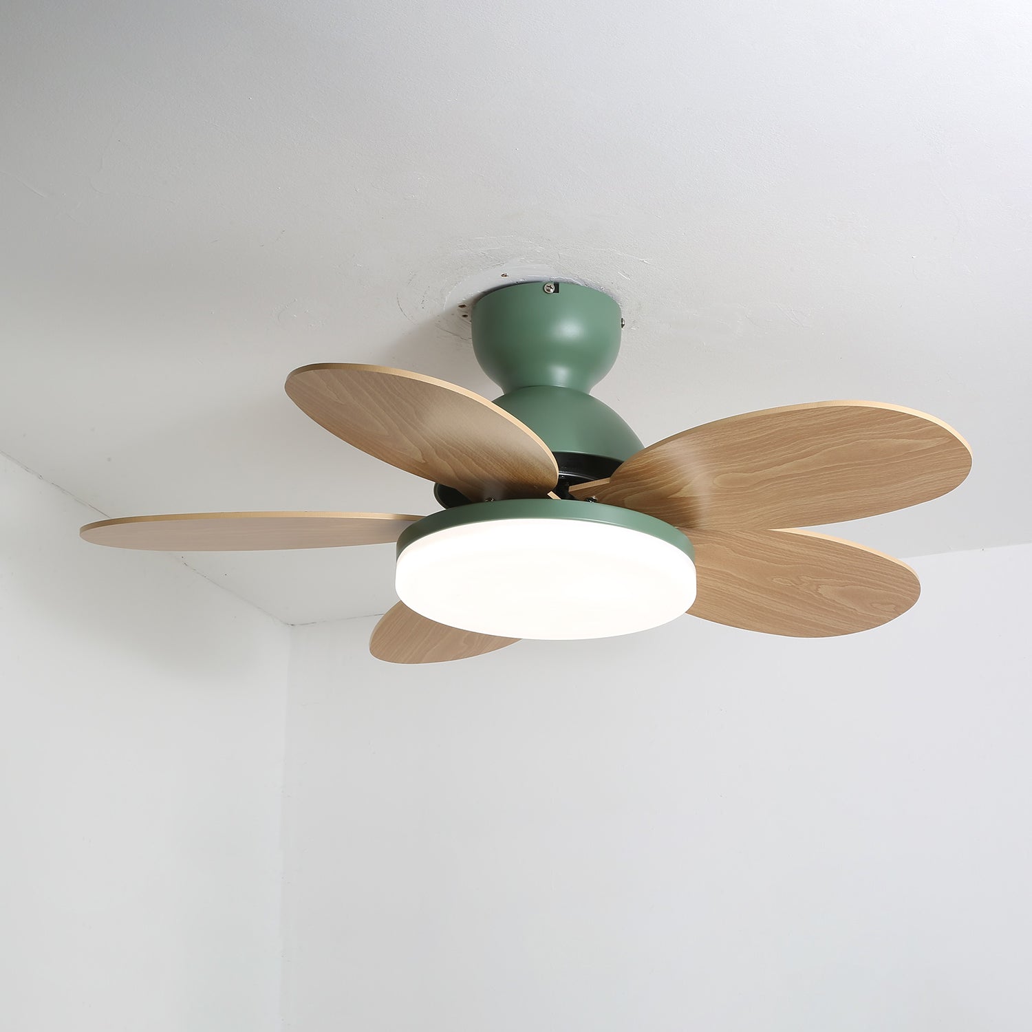 Liora Colorful Glass Kids Ceiling Fan Light - Blowlighting