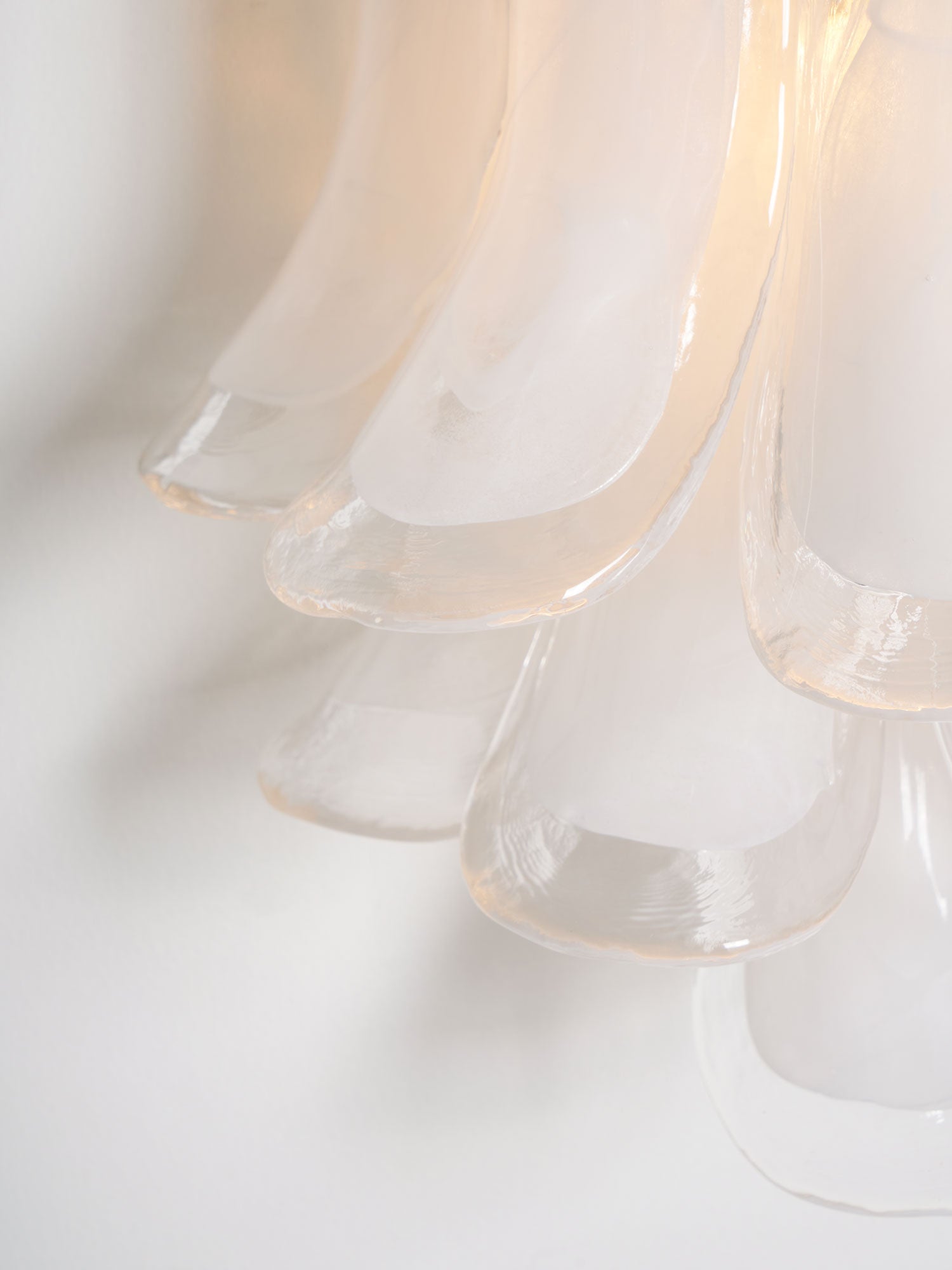 Aurora Wall Light Petal Shaped Glass Vintage Artistic - Blowlighting