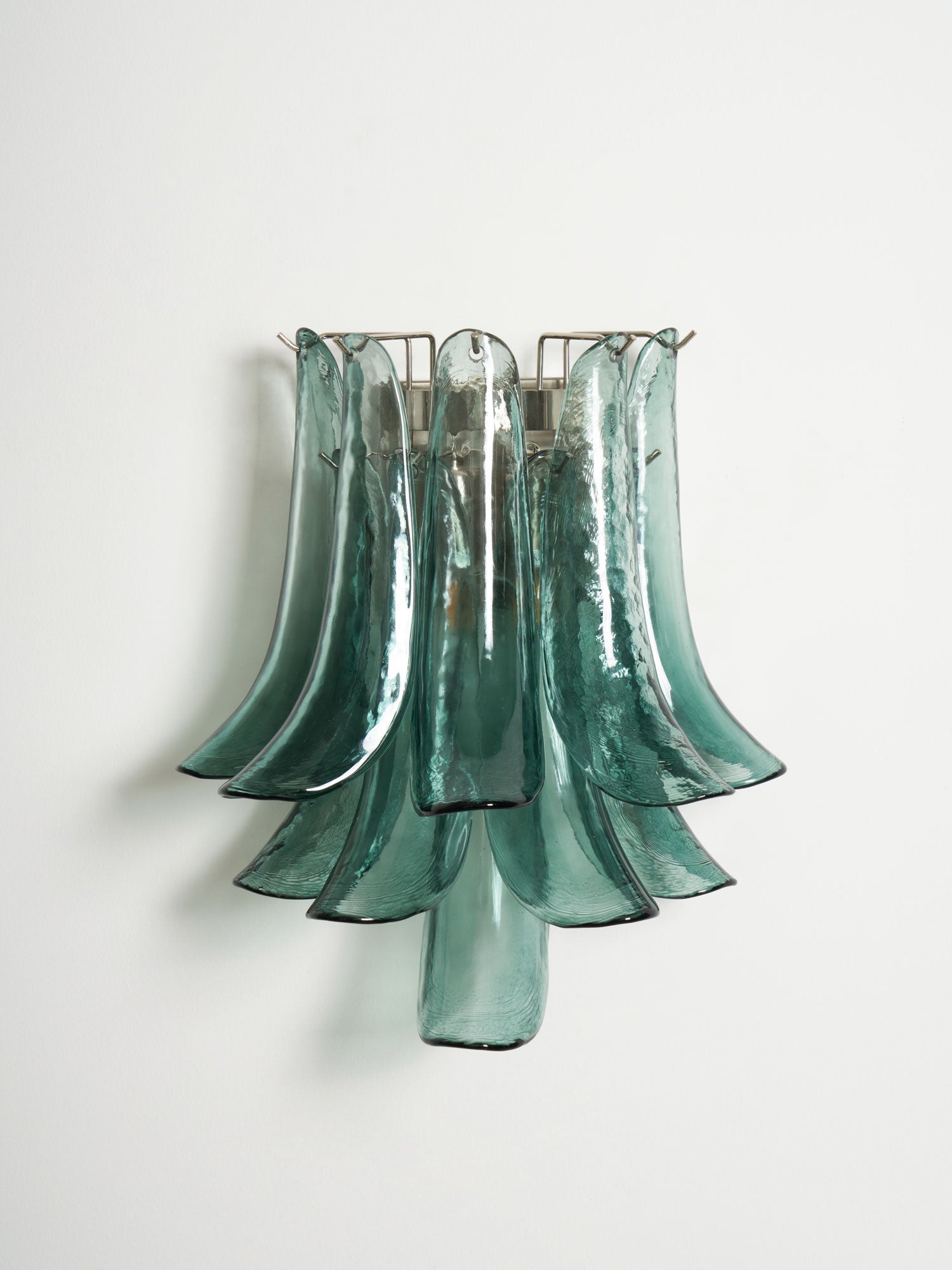 Aurora Wall Light Petal Shaped Glass Vintage Artistic - Blowlighting
