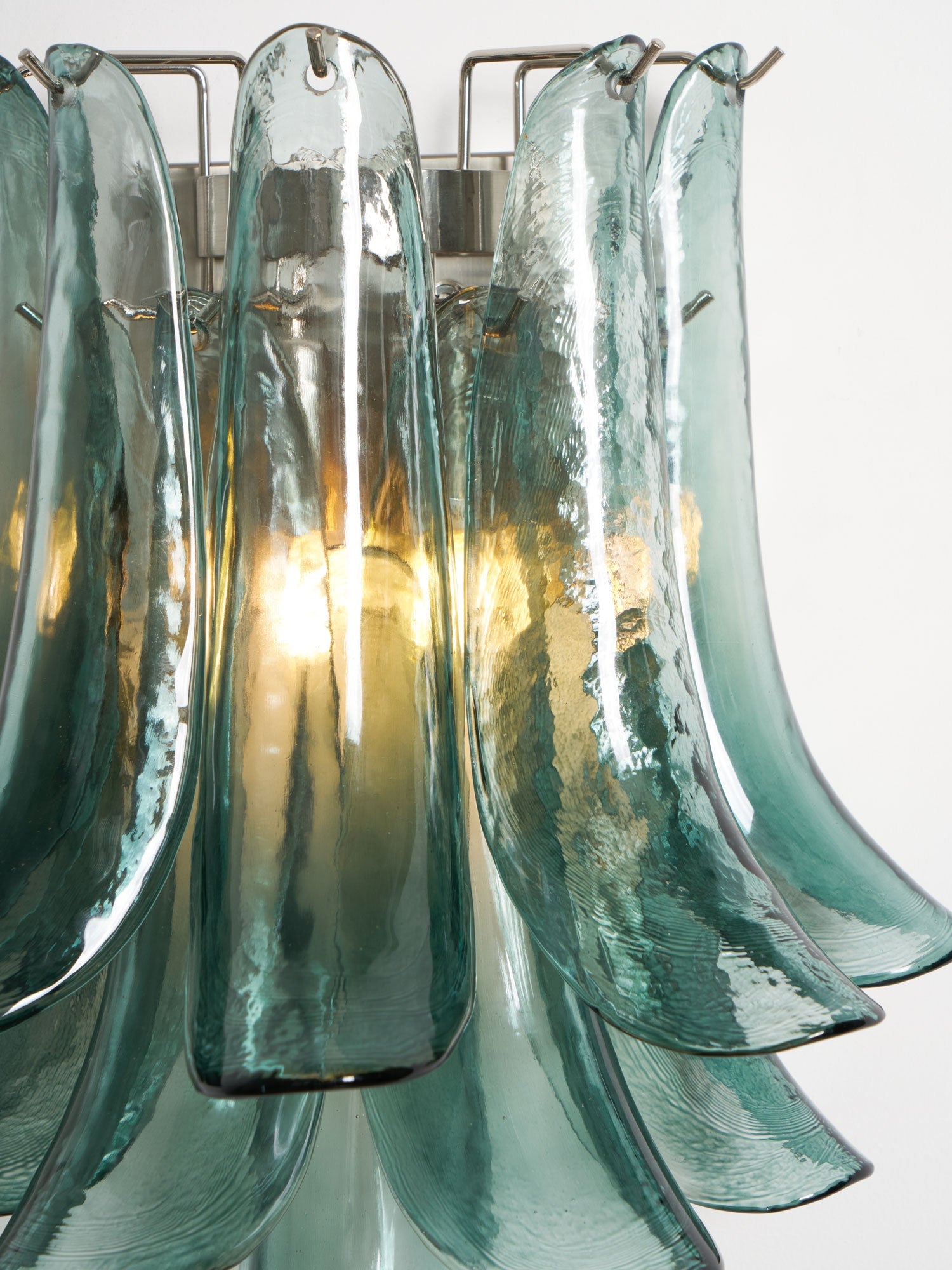 Aurora Wall Light Petal Shaped Glass Vintage Artistic - Blowlighting